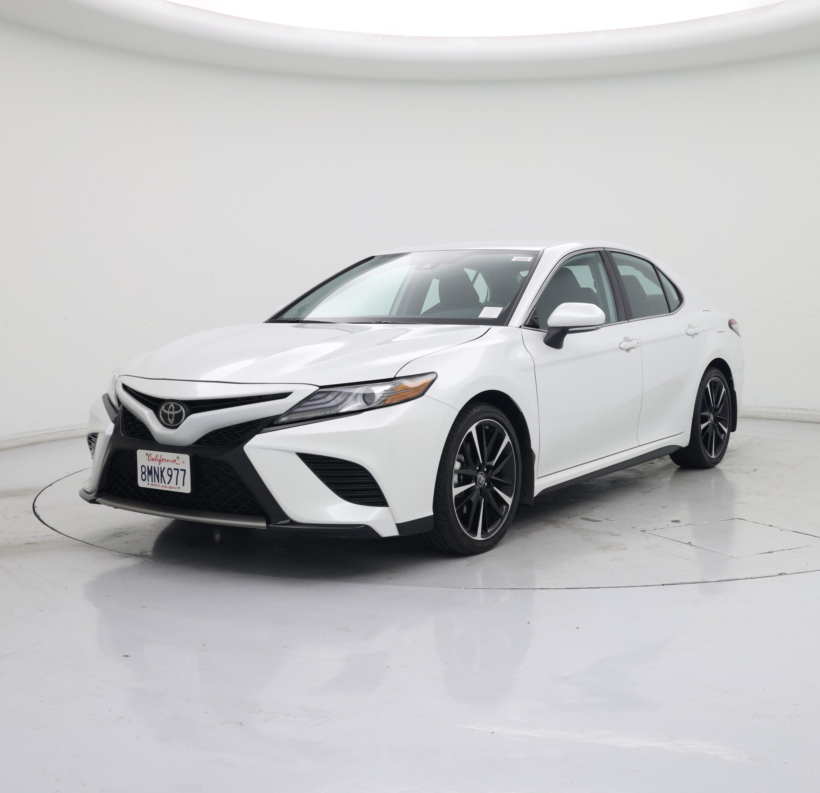 Thumbnail: 2019 Toyota Camry - 4