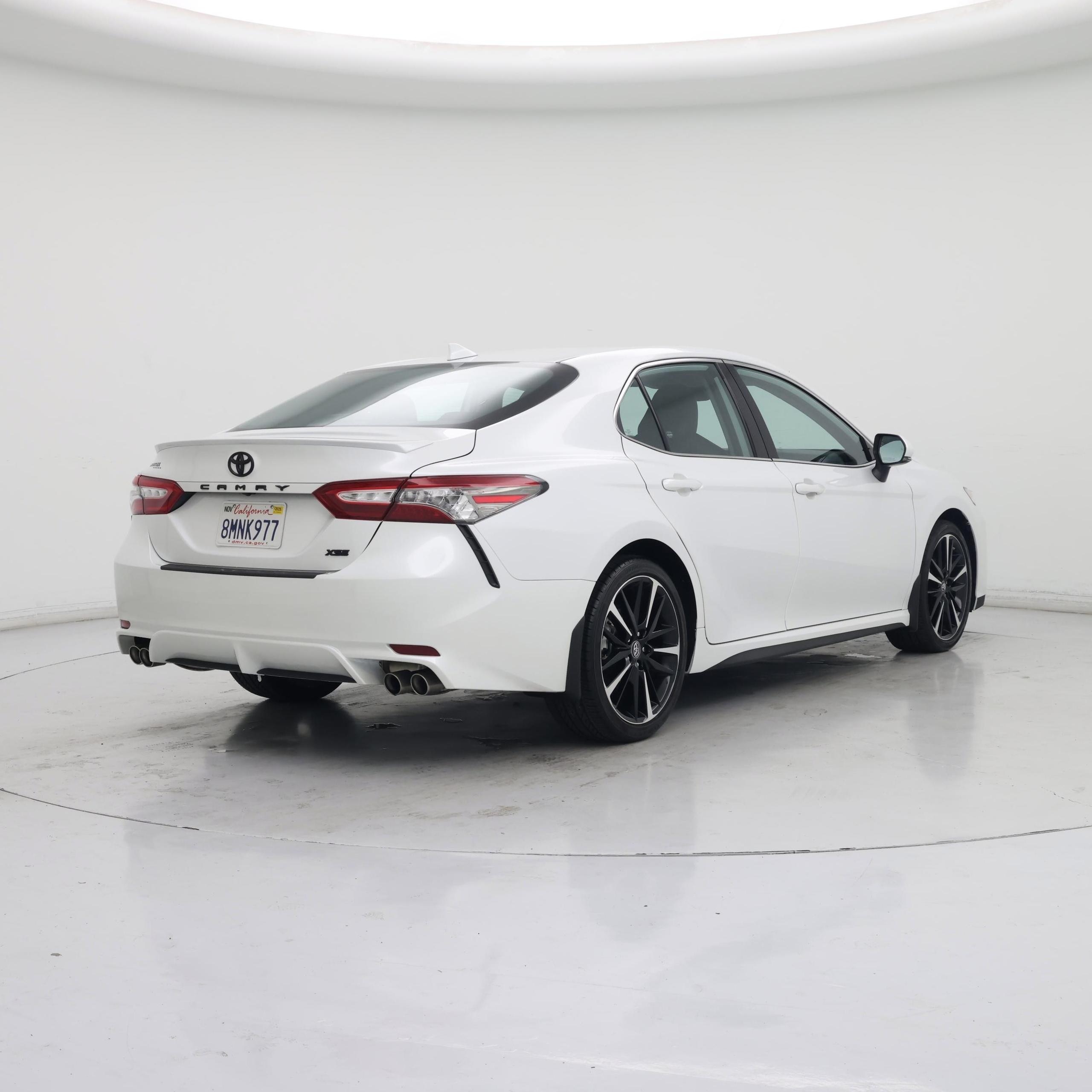 Thumbnail: 2019 Toyota Camry - 8