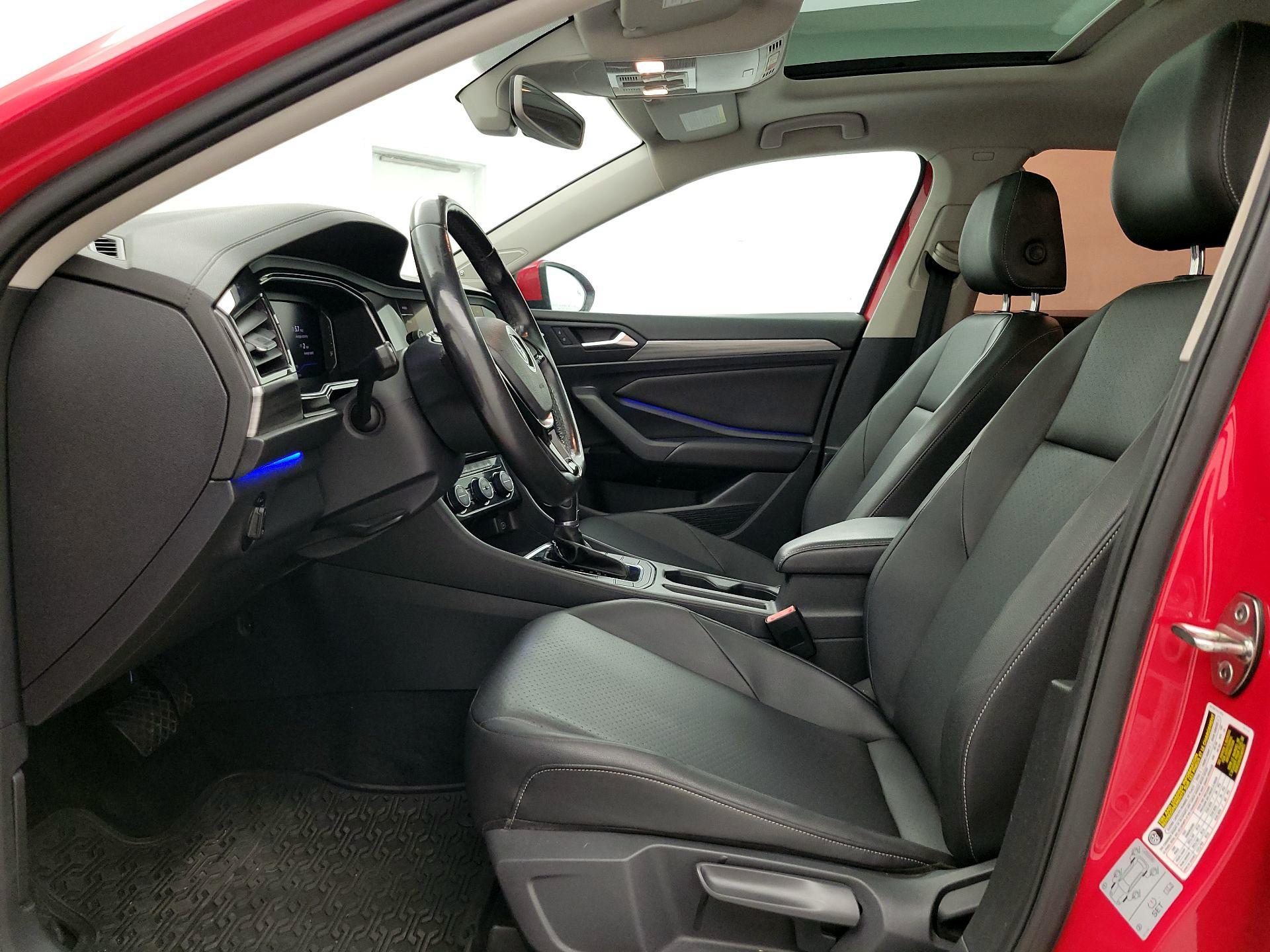 Thumbnail: 2019 Volkswagen Jetta - 11