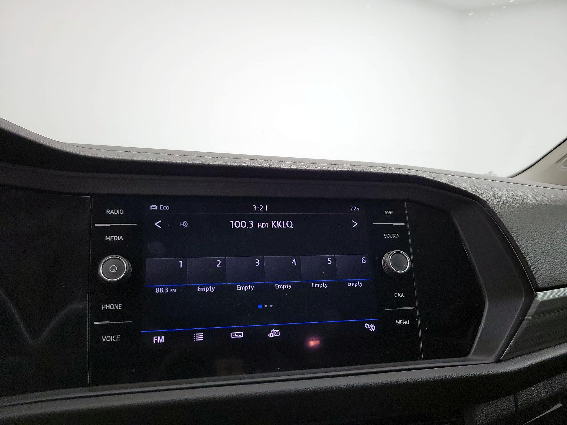 Thumbnail: 2019 Volkswagen Jetta - 15