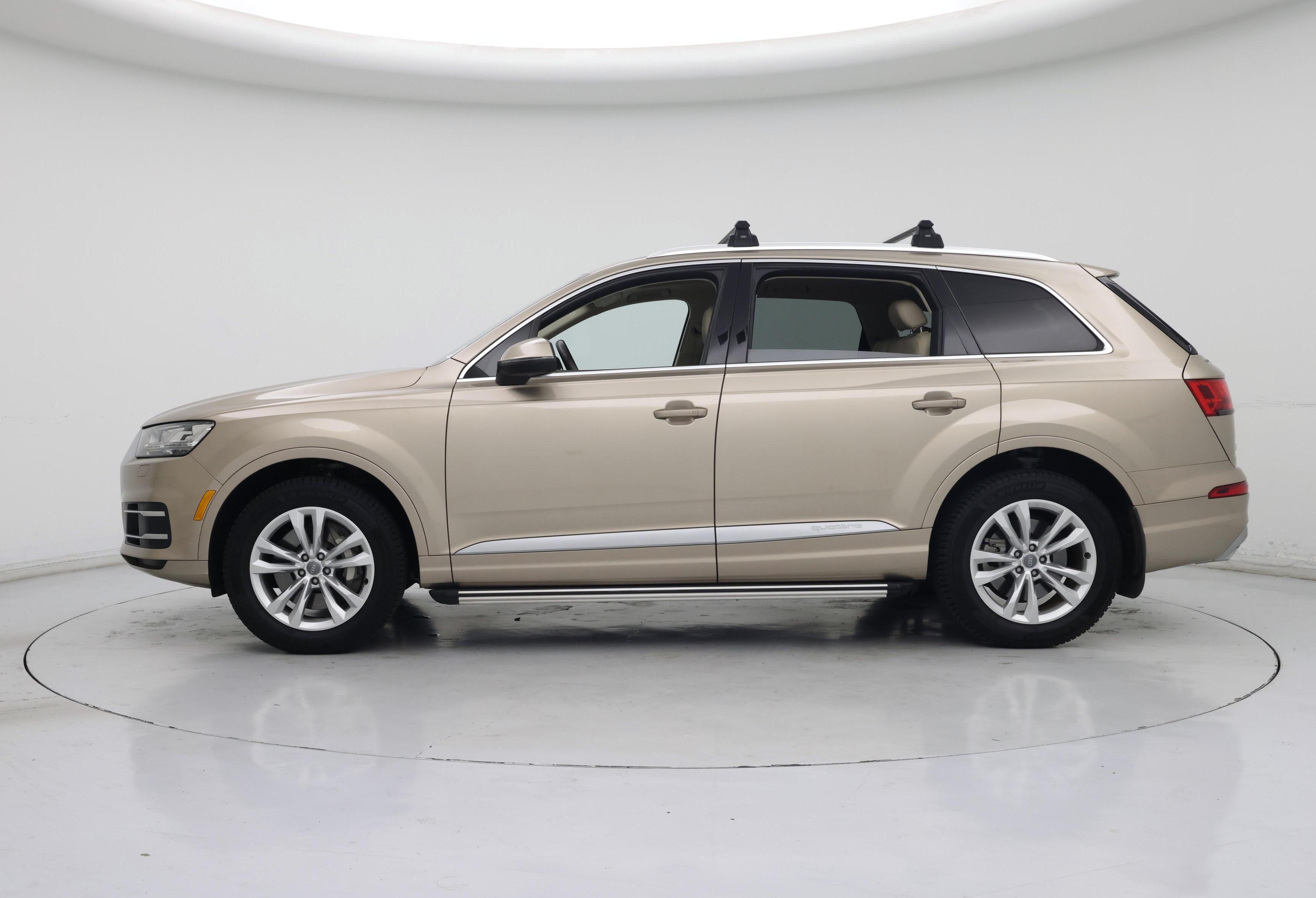 Thumbnail: 2019 Audi Q7 - 3