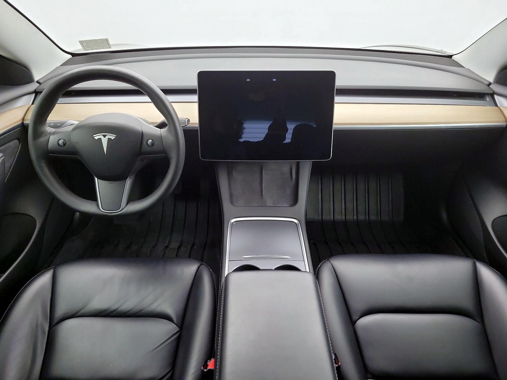 Thumbnail: 2021 Tesla Model 3 - 9