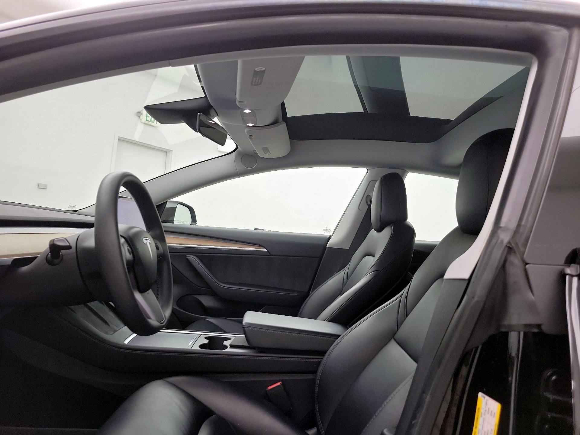 Thumbnail: 2021 Tesla Model 3 - 18