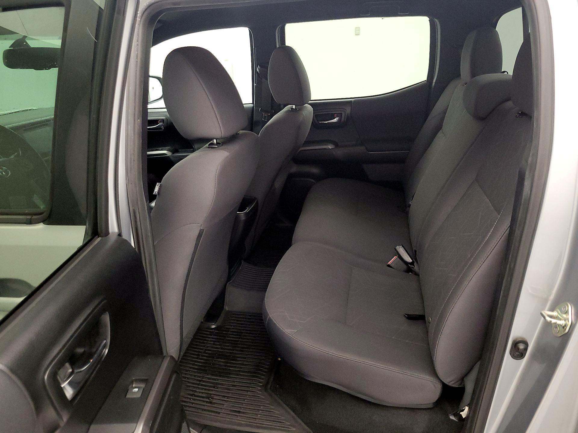 Thumbnail: 2017 Toyota Tacoma - 18