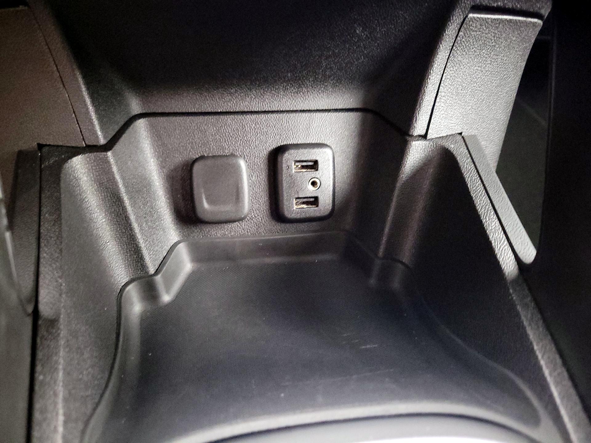 Thumbnail: 2017 Chevrolet Volt - 19