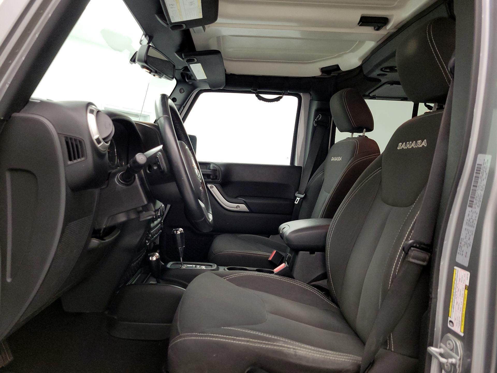 Thumbnail: 2018 Jeep Wrangler - 11