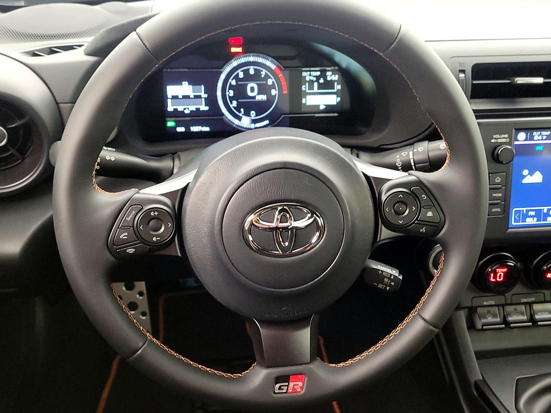 Thumbnail: 2025 Toyota GR86 - 10