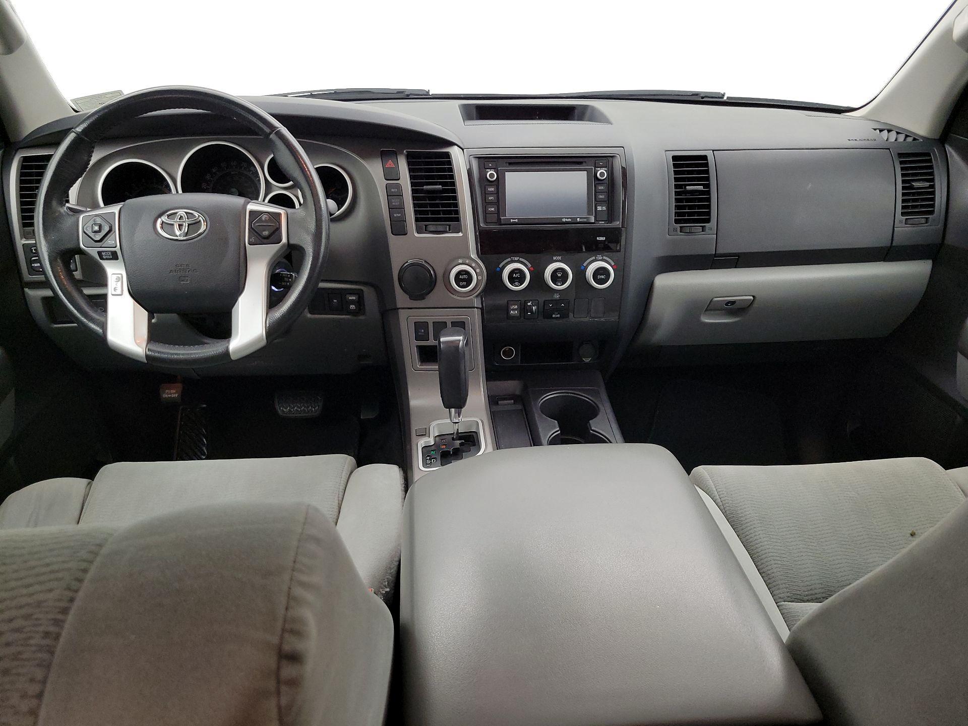 Thumbnail: 2016 Toyota Sequoia - 9