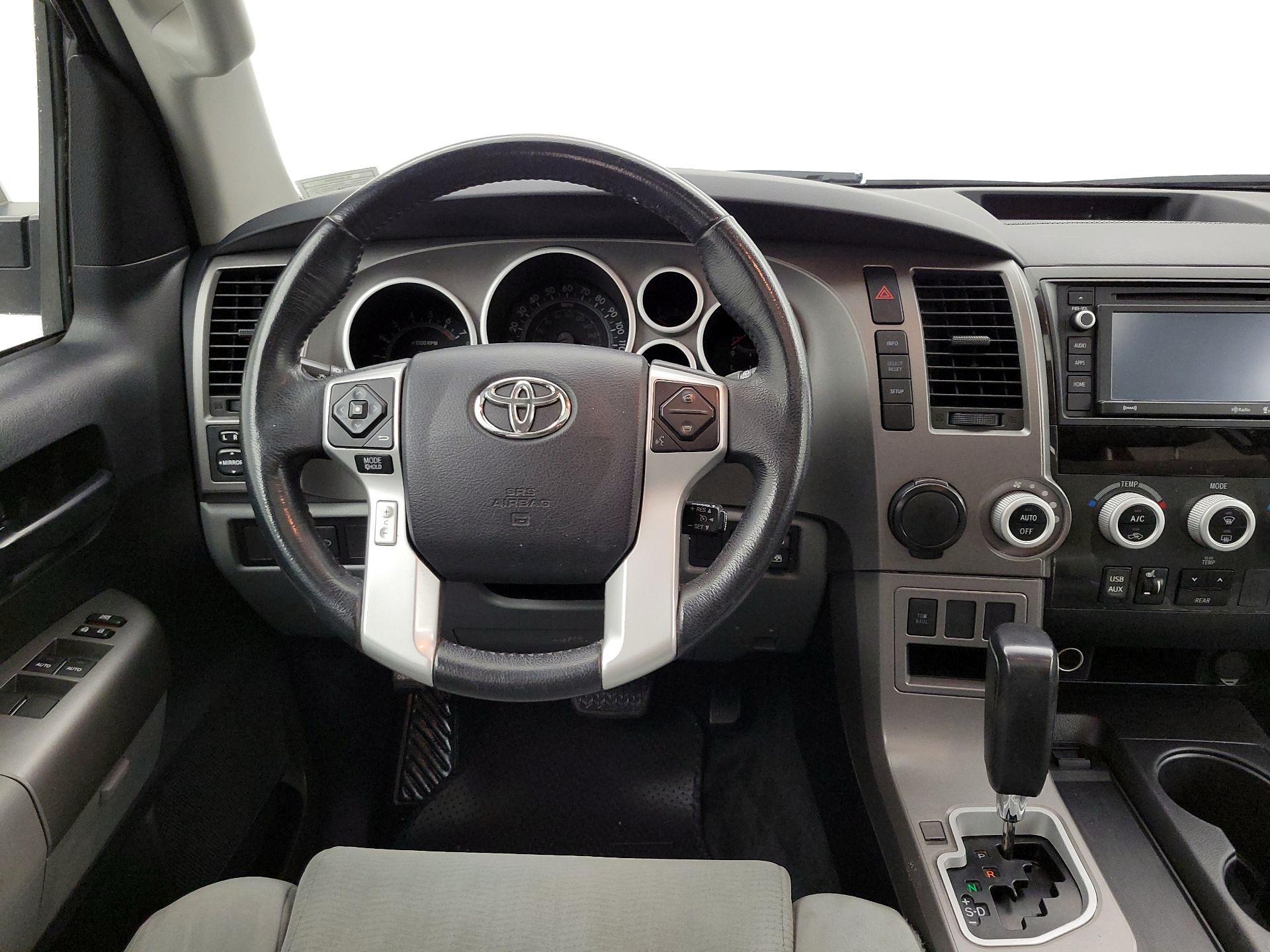Thumbnail: 2016 Toyota Sequoia - 10