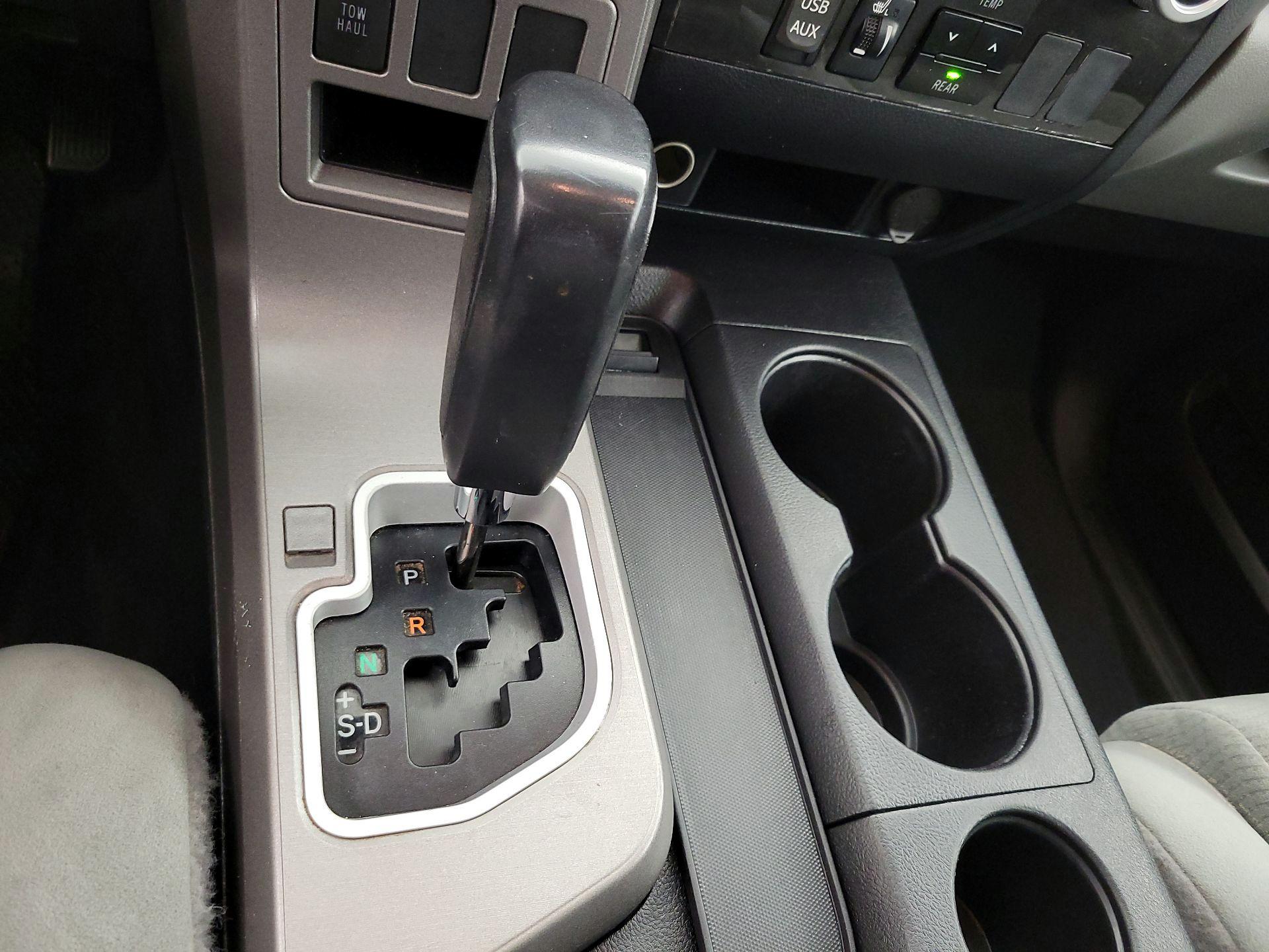 Thumbnail: 2016 Toyota Sequoia - 17