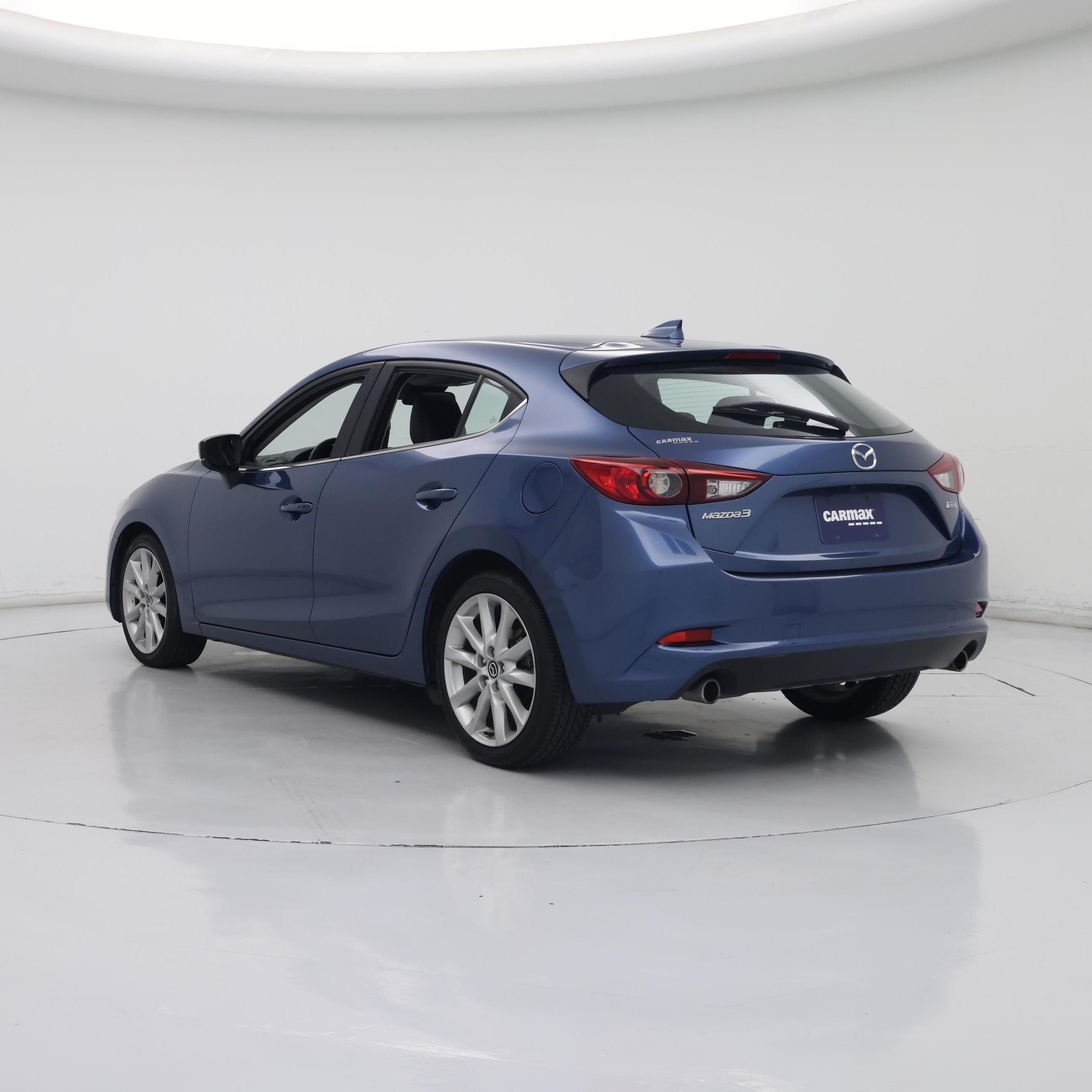 Thumbnail: 2017 Mazda Mazda3 - 2