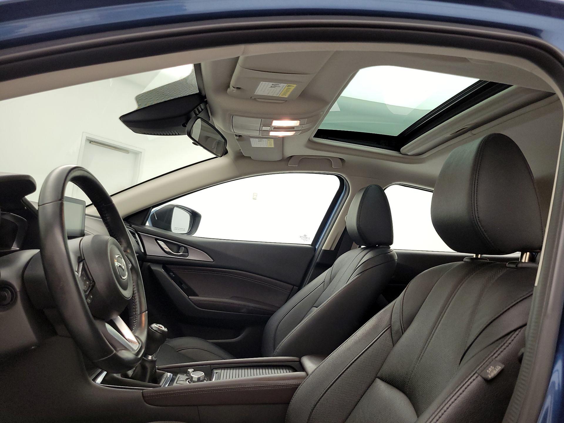 Thumbnail: 2017 Mazda Mazda3 - 20