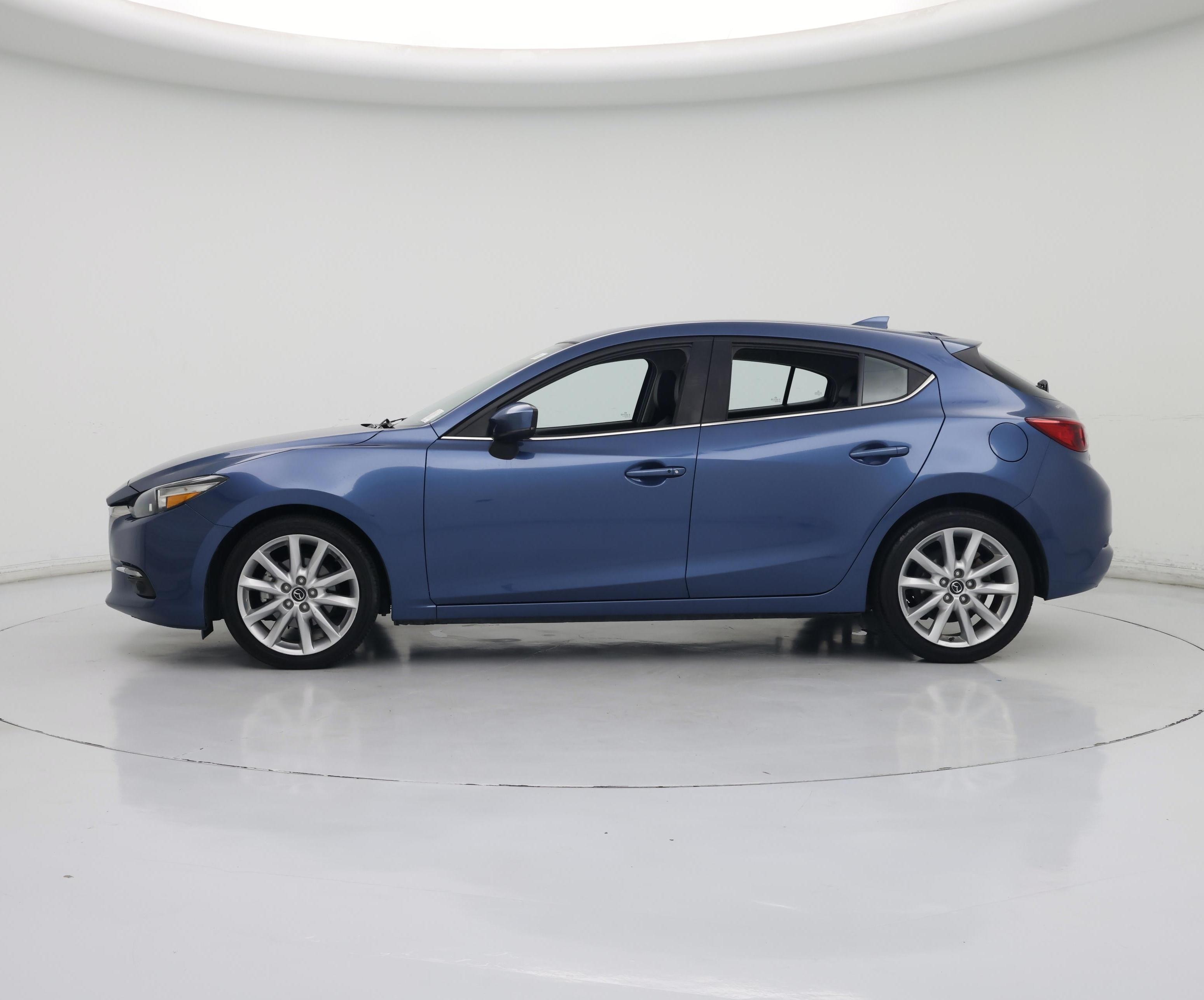Thumbnail: 2017 Mazda Mazda3 - 3