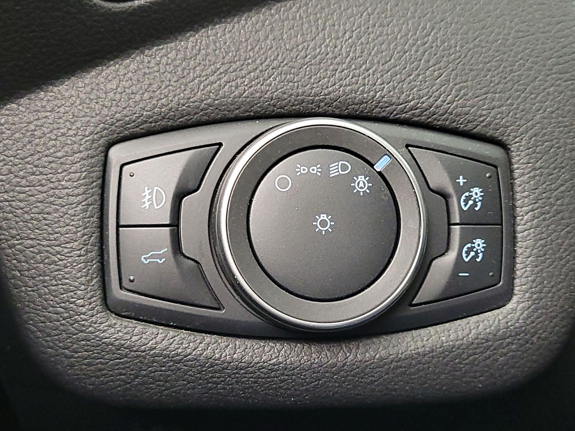 Thumbnail: 2019 Ford Escape - 13
