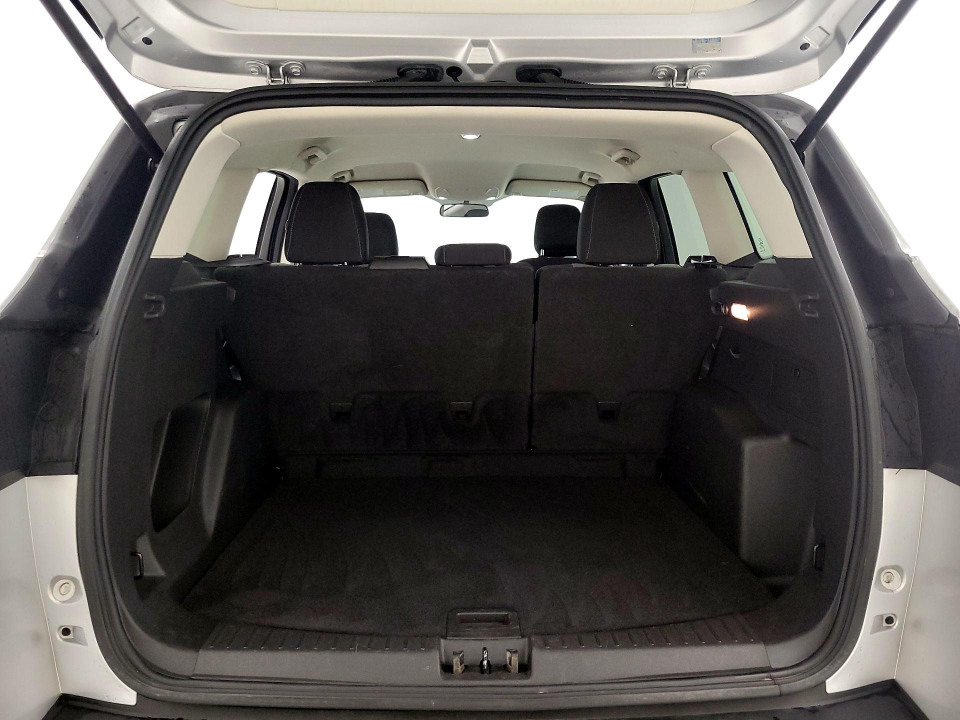 Thumbnail: 2019 Ford Escape - 20