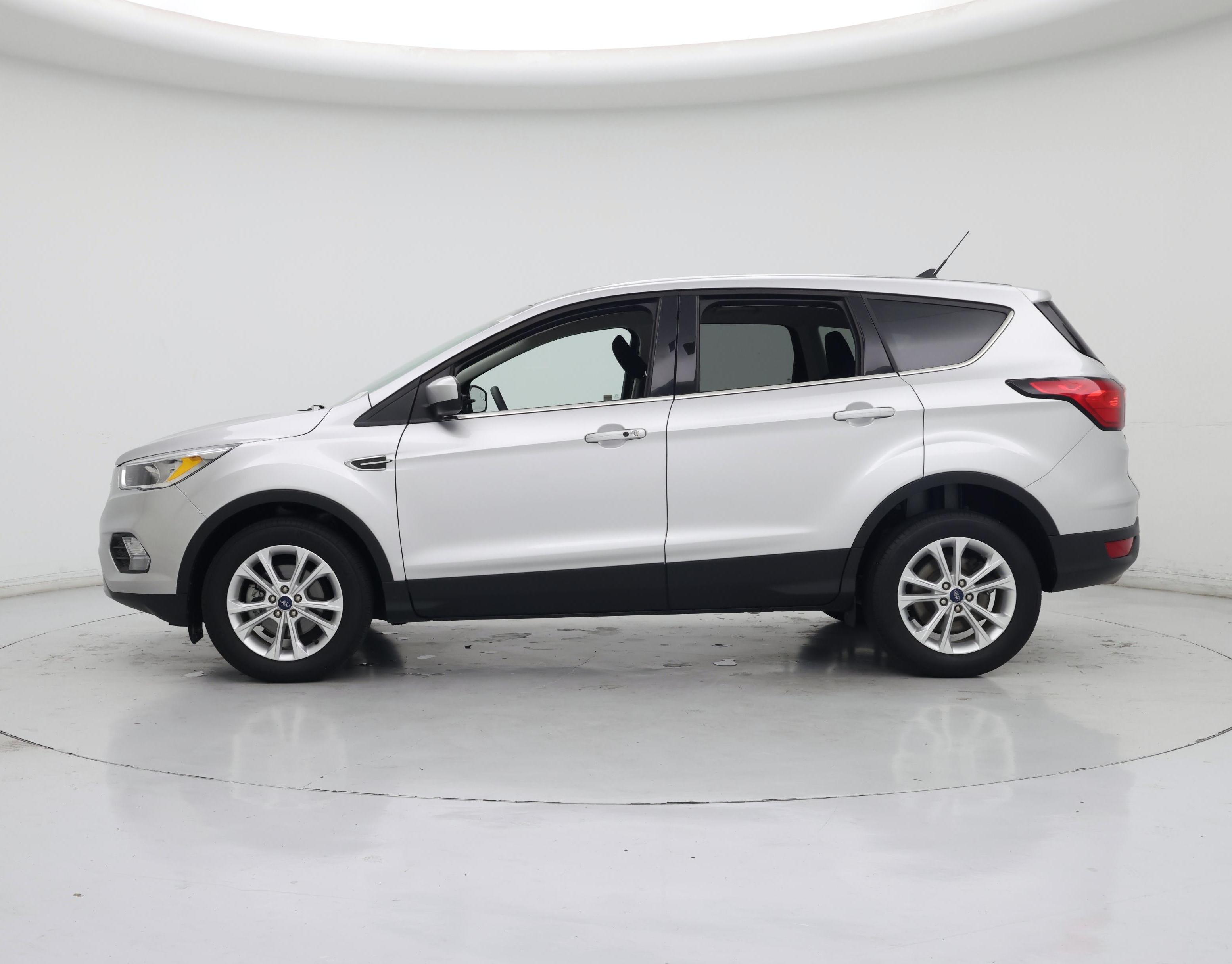 Thumbnail: 2019 Ford Escape - 3