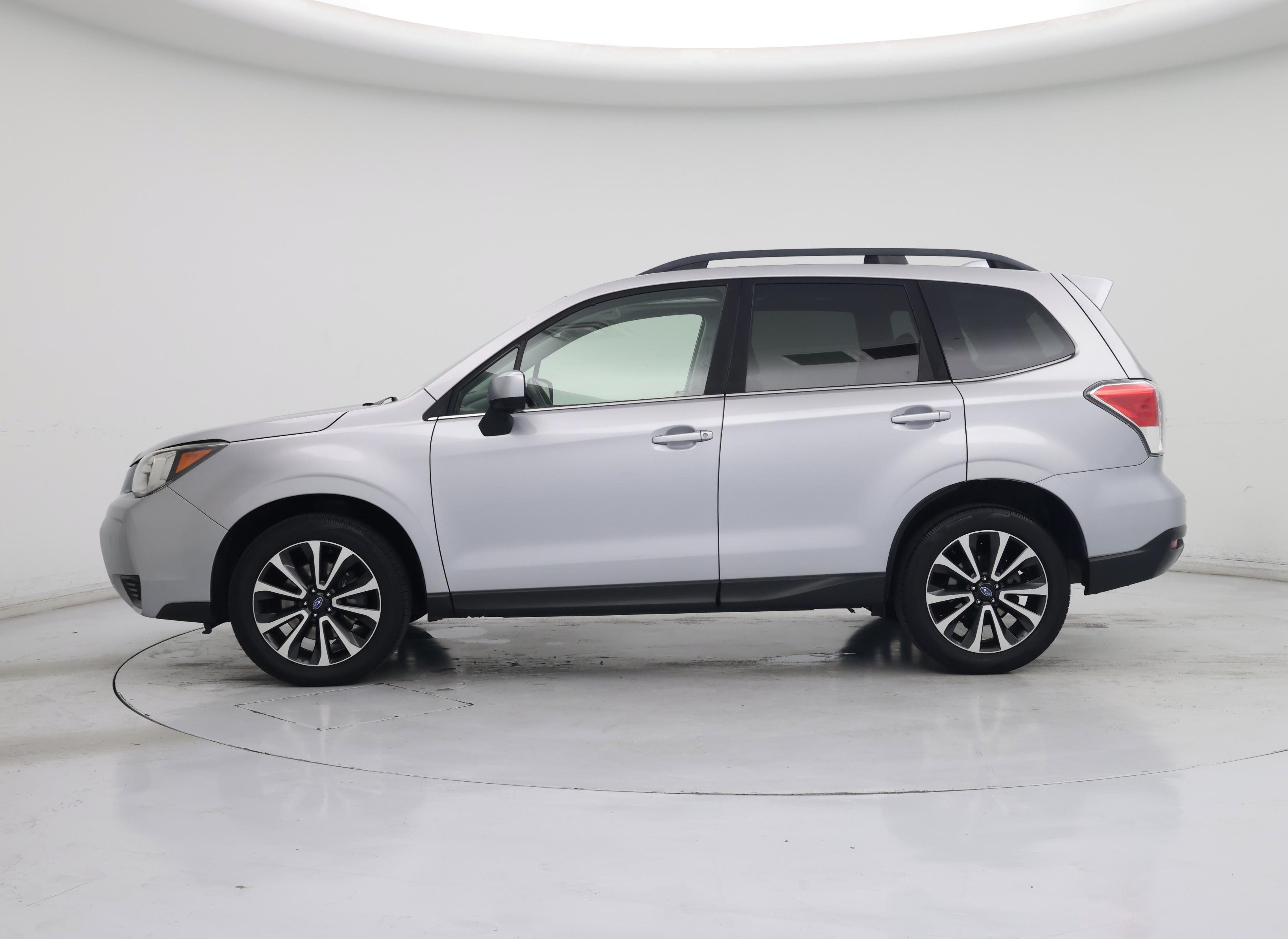 Thumbnail: 2017 Subaru Forester - 3