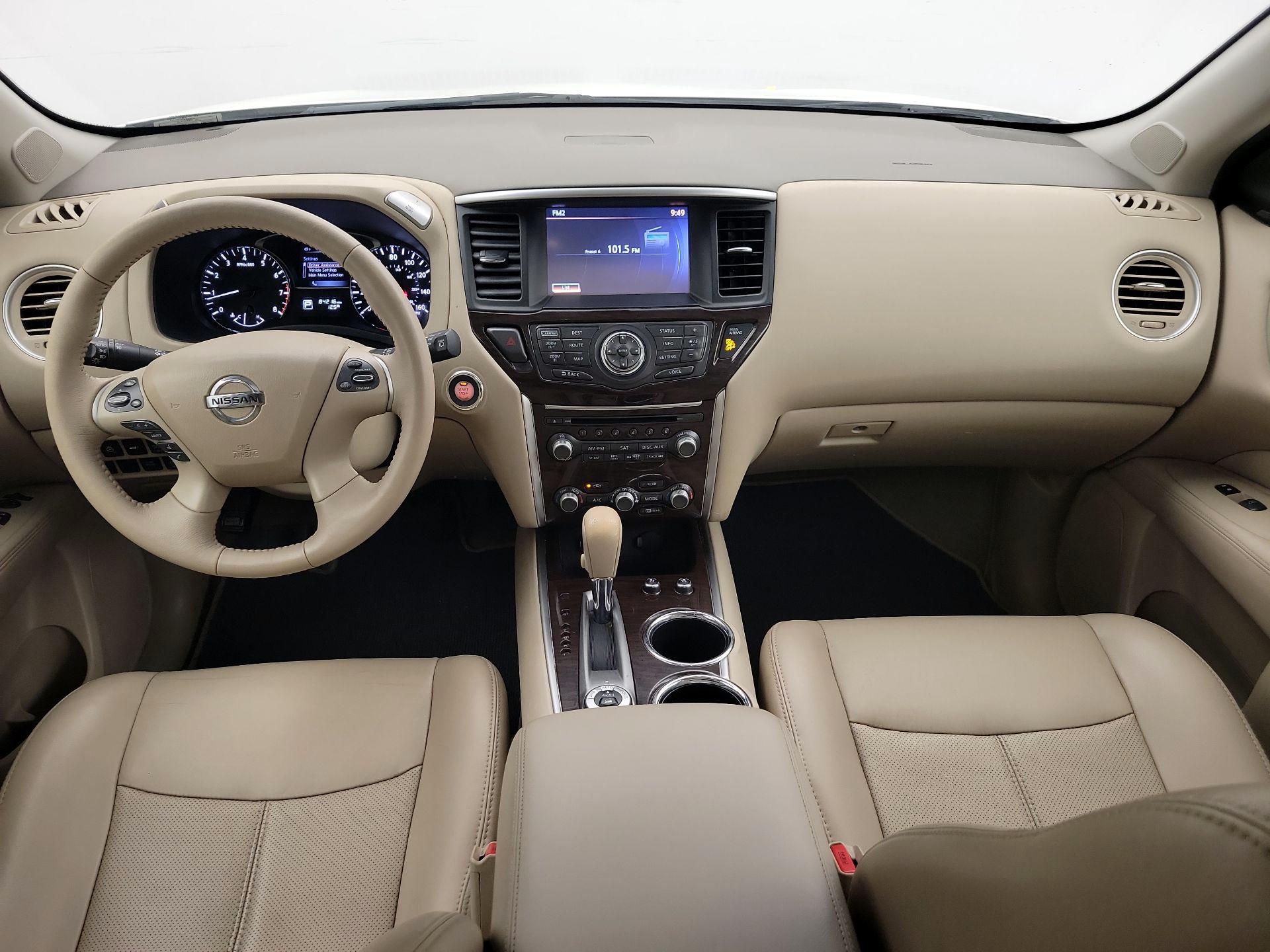 Thumbnail: 2015 Nissan Pathfinder - 9
