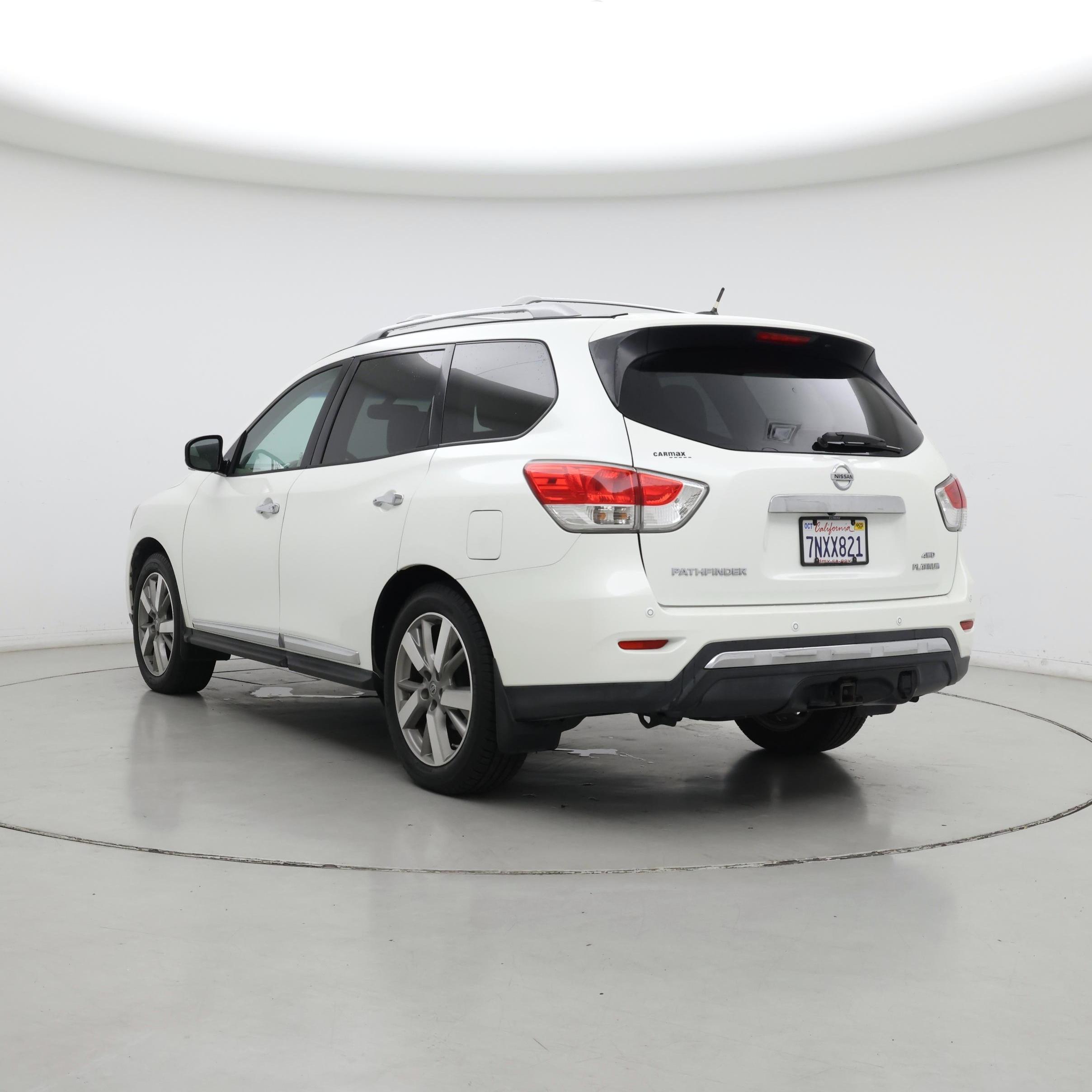 Thumbnail: 2015 Nissan Pathfinder - 2