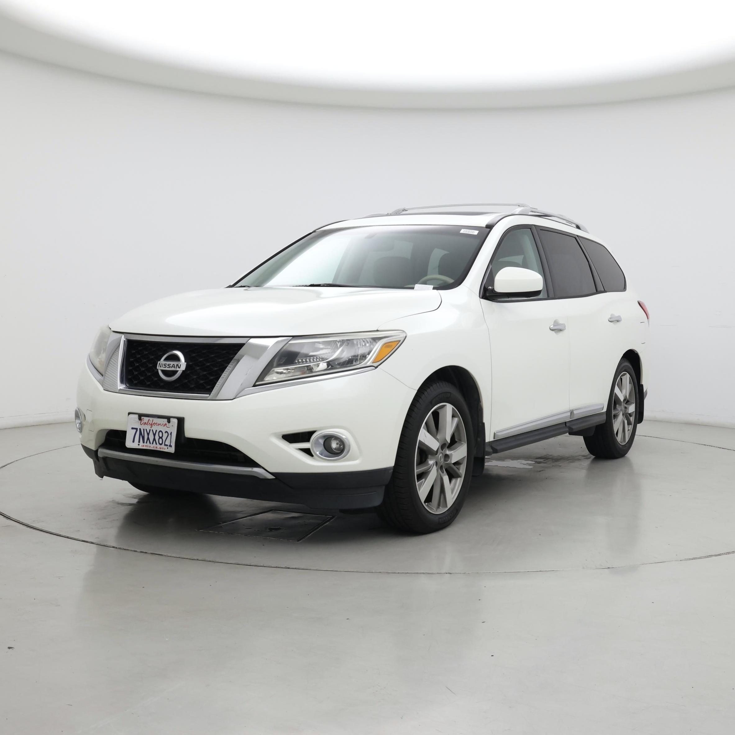 Thumbnail: 2015 Nissan Pathfinder - 4