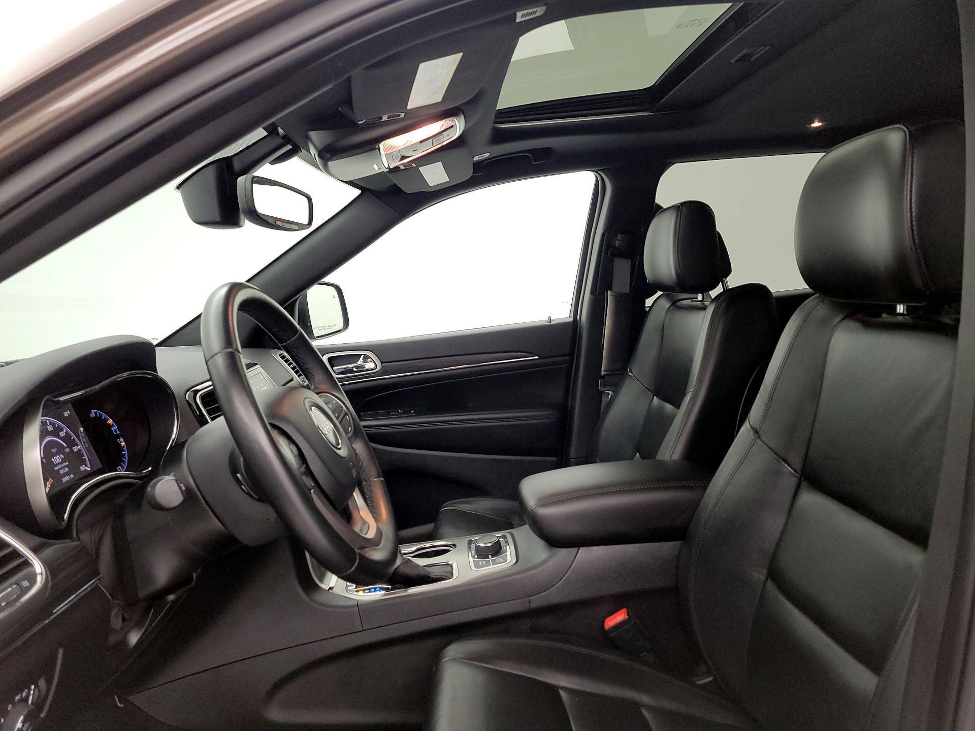 Thumbnail: 2021 Jeep Grand Cherokee - 20