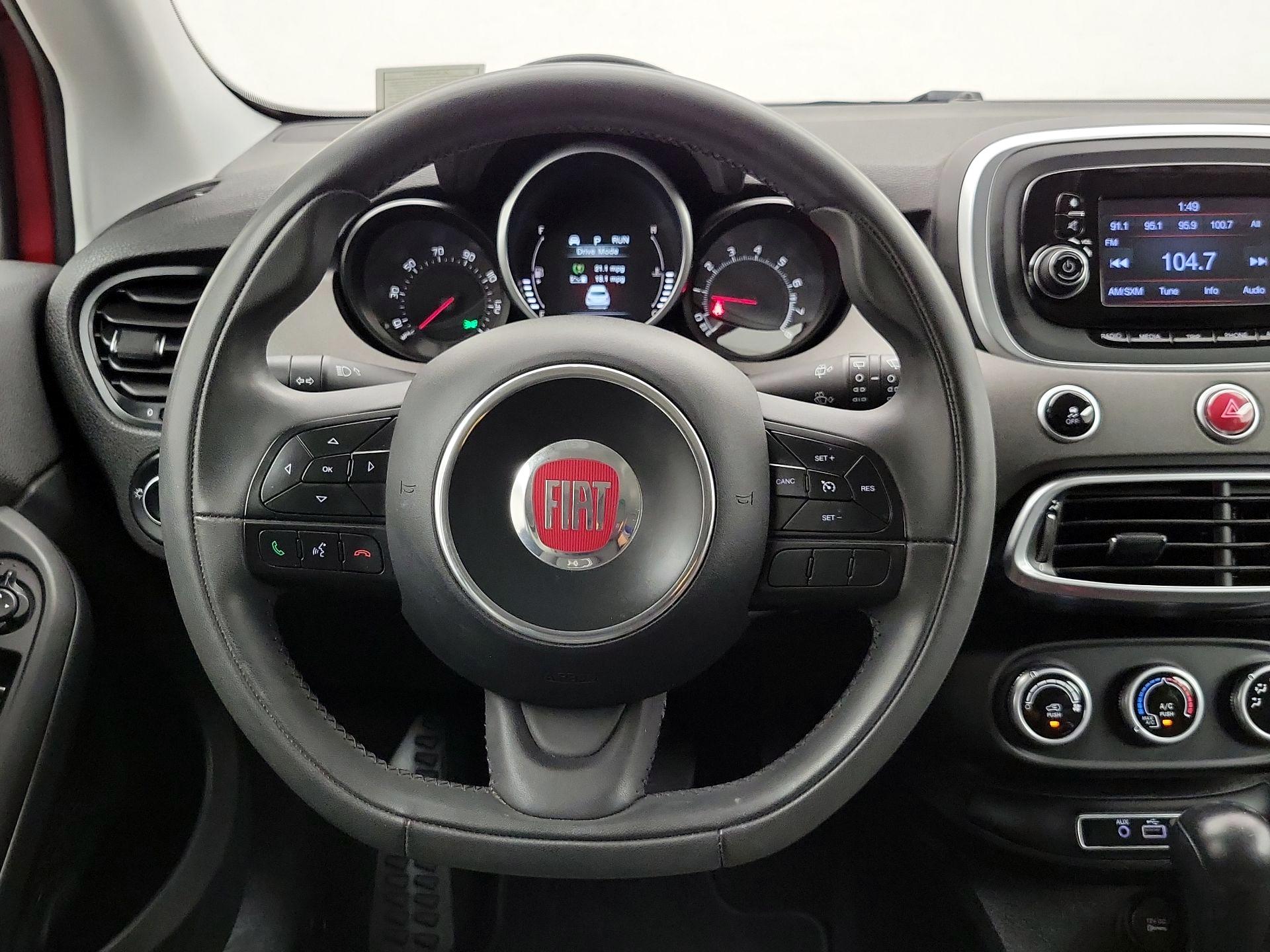 Thumbnail: 2016 Fiat 500X - 10