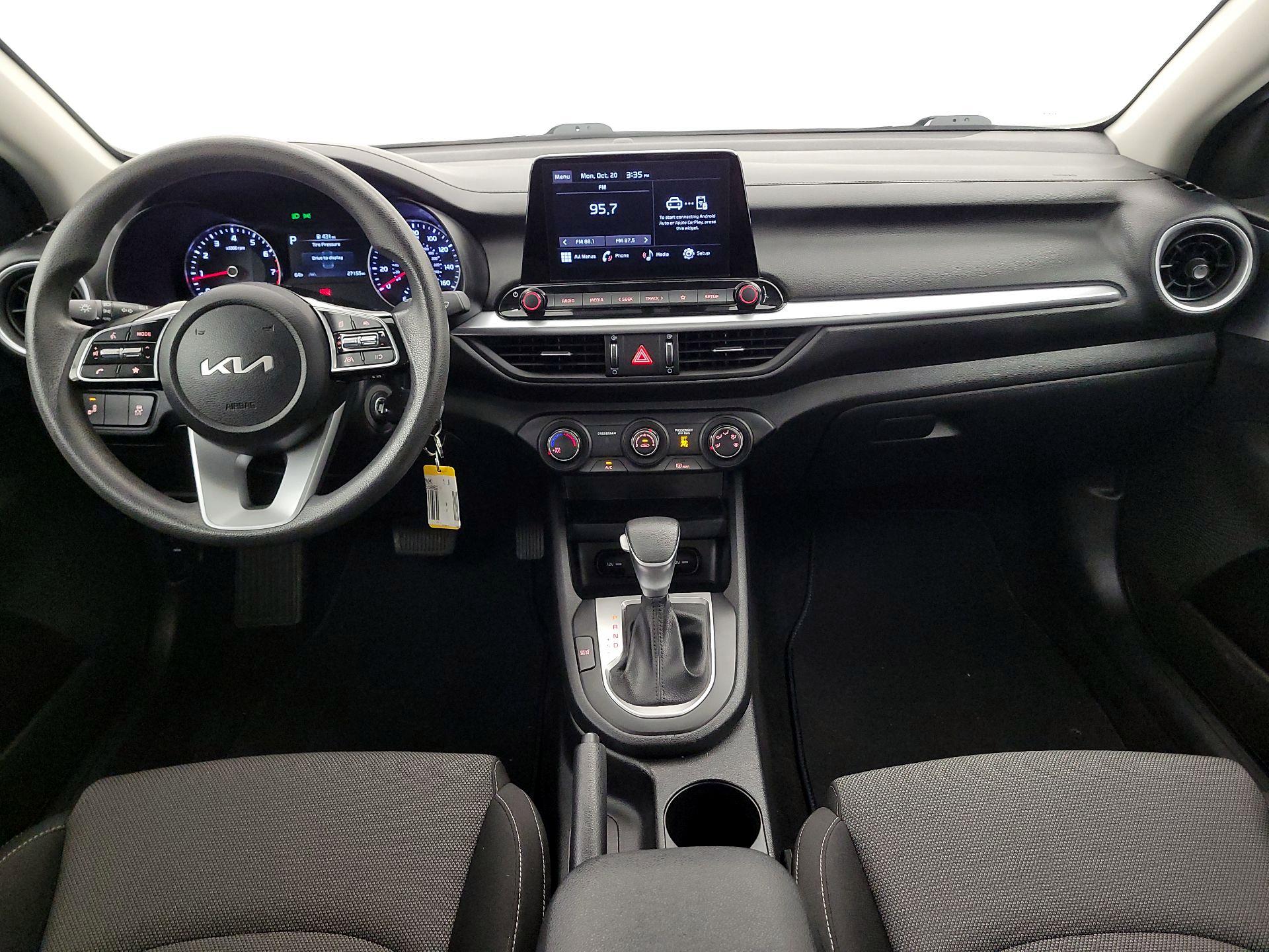 Thumbnail: 2023 Kia Forte - 9