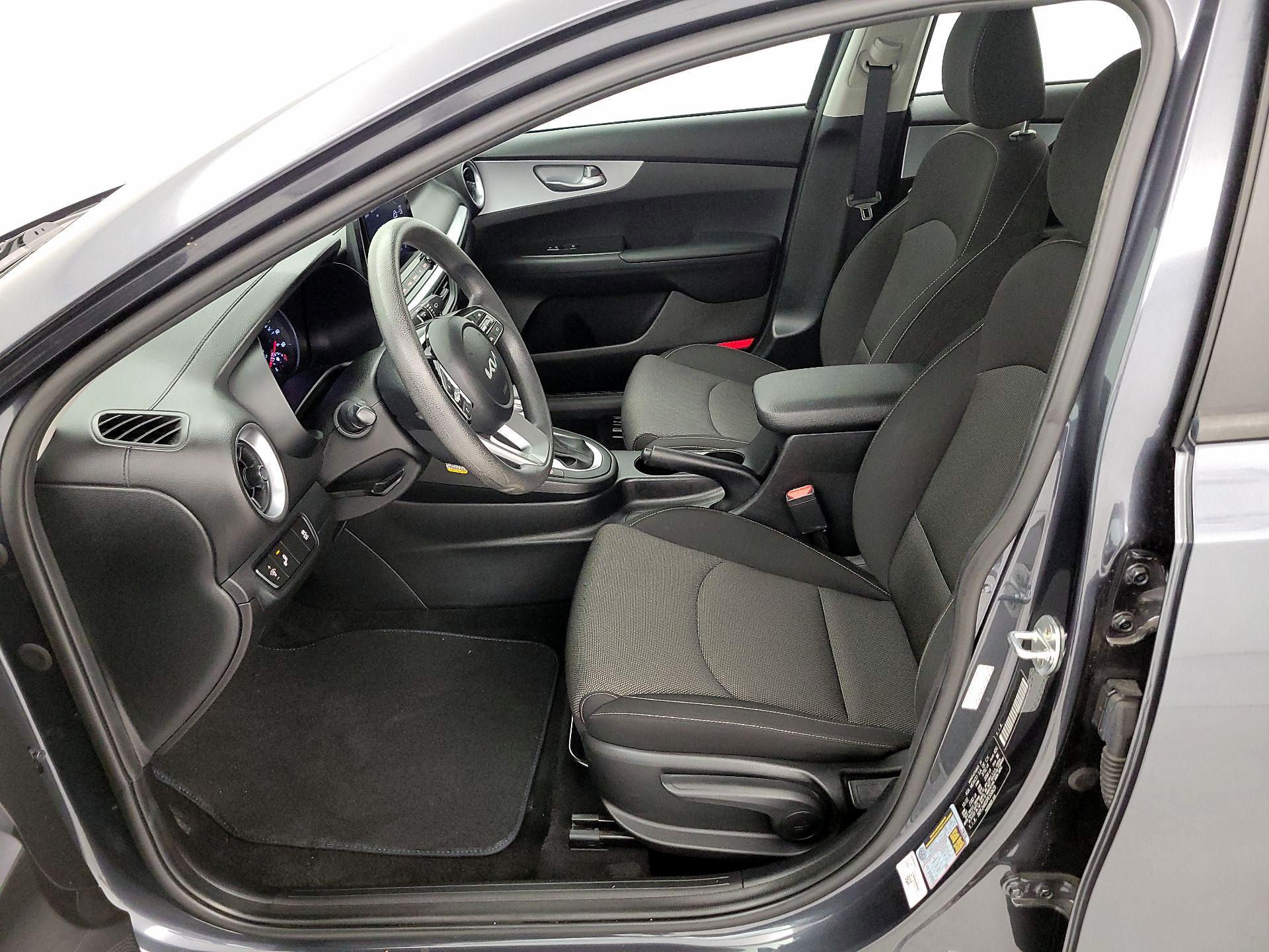 Thumbnail: 2023 Kia Forte - 11