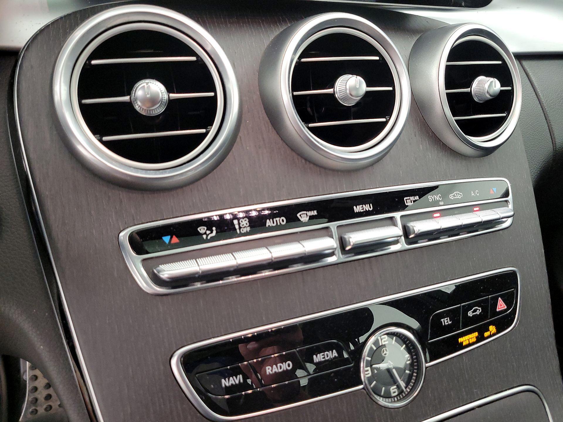 Thumbnail: 2020 Mercedes-Benz C-Class - 16