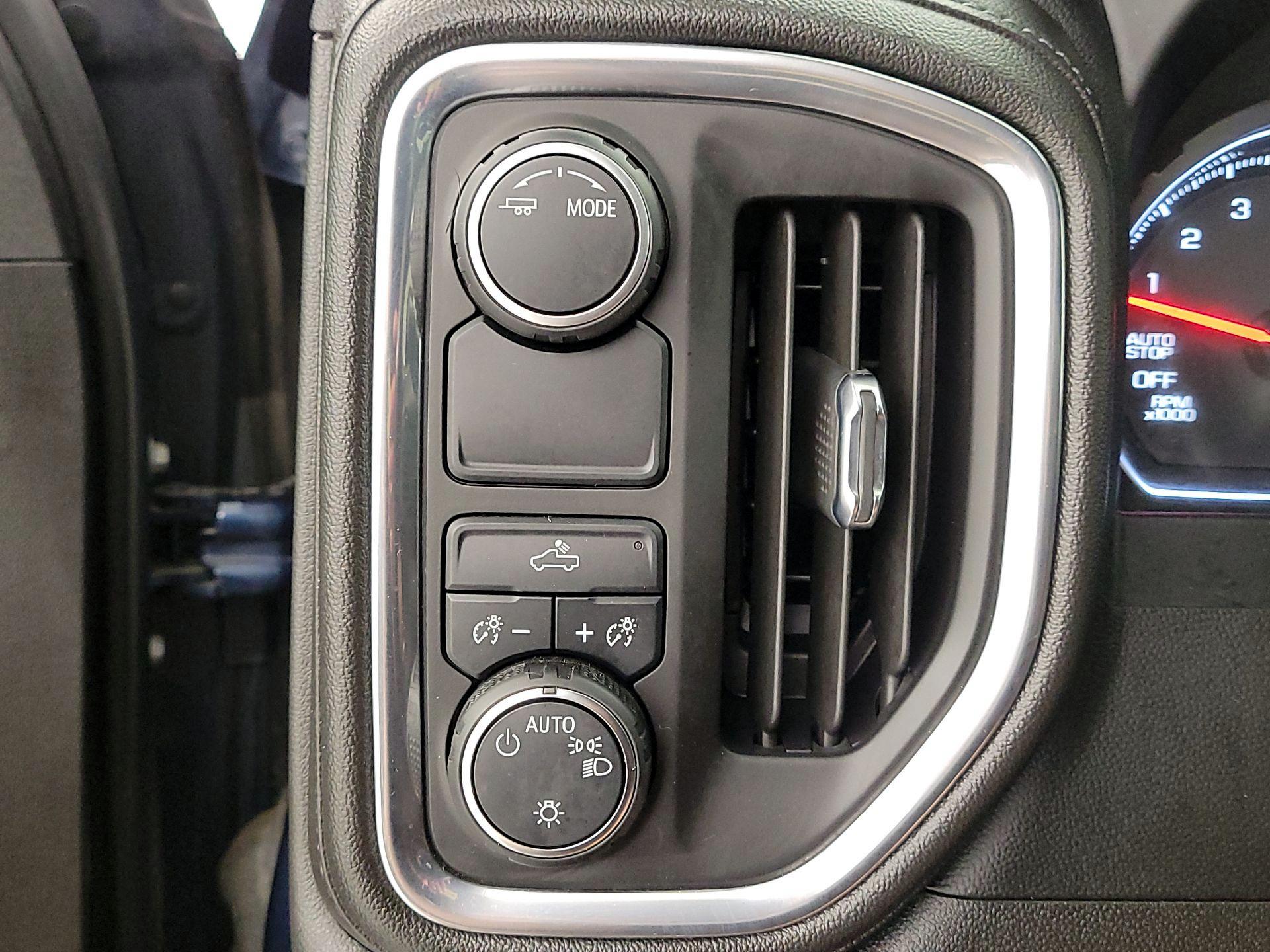 Thumbnail: 2022 Chevrolet Silverado 1500 - 13