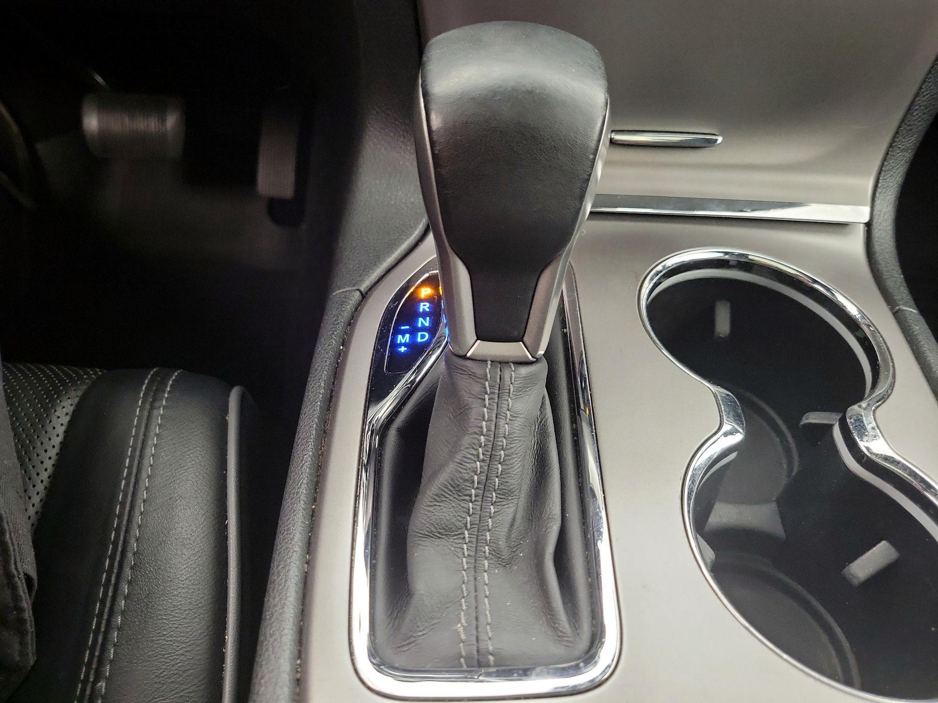 Thumbnail: 2019 Jeep Grand Cherokee - 18