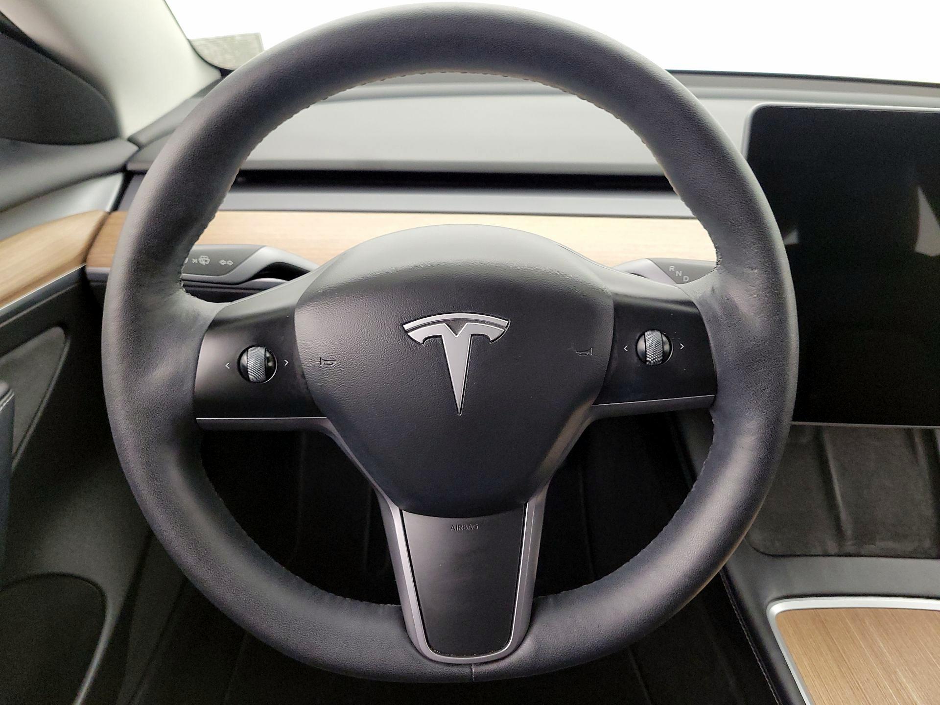 Thumbnail: 2022 Tesla Model 3 - 10