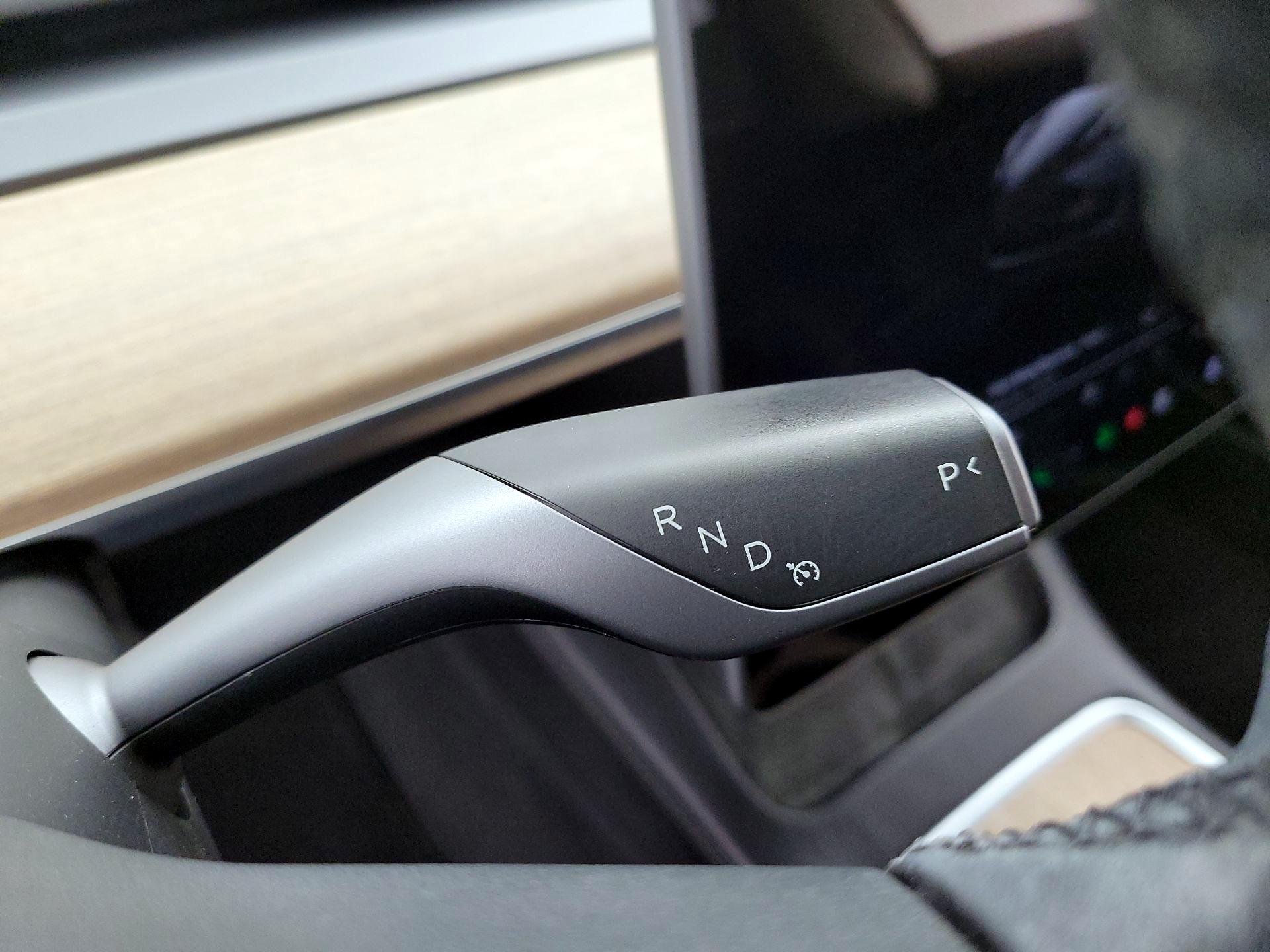 Thumbnail: 2022 Tesla Model 3 - 17