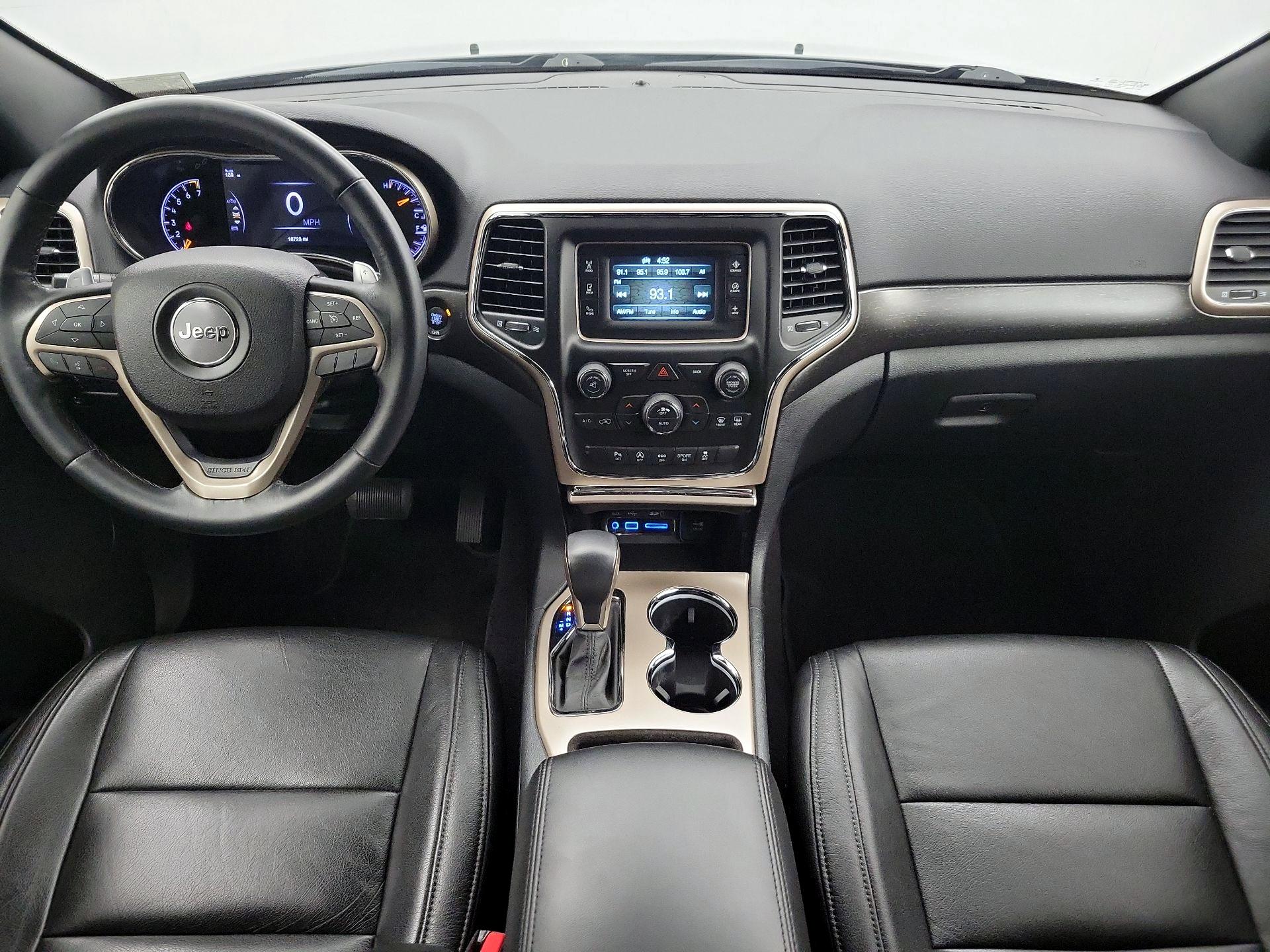 Thumbnail: 2017 Jeep Grand Cherokee - 9