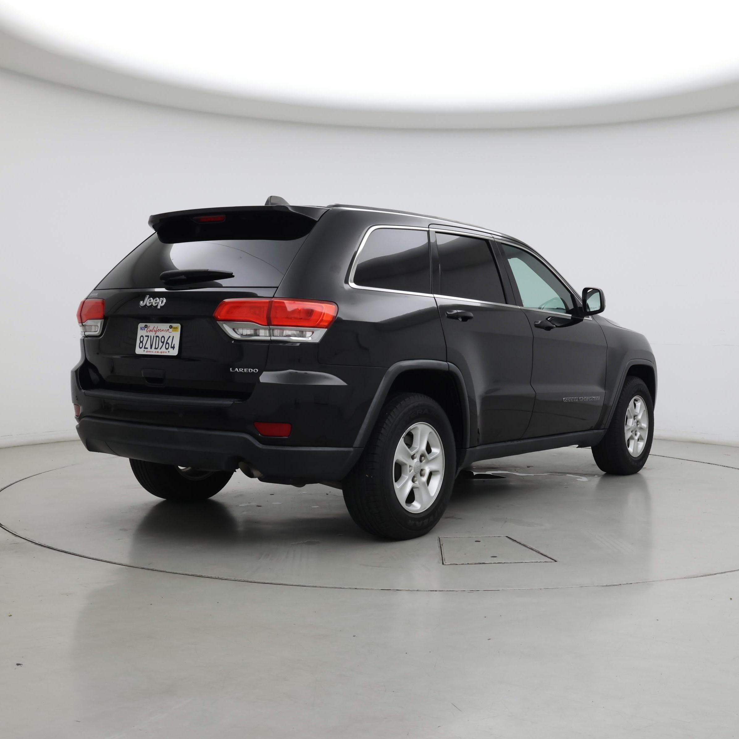 Thumbnail: 2017 Jeep Grand Cherokee - 8