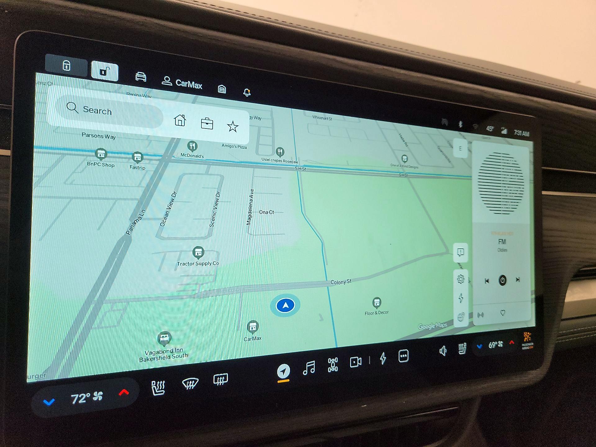 Thumbnail: 2023 Rivian R1S - 13