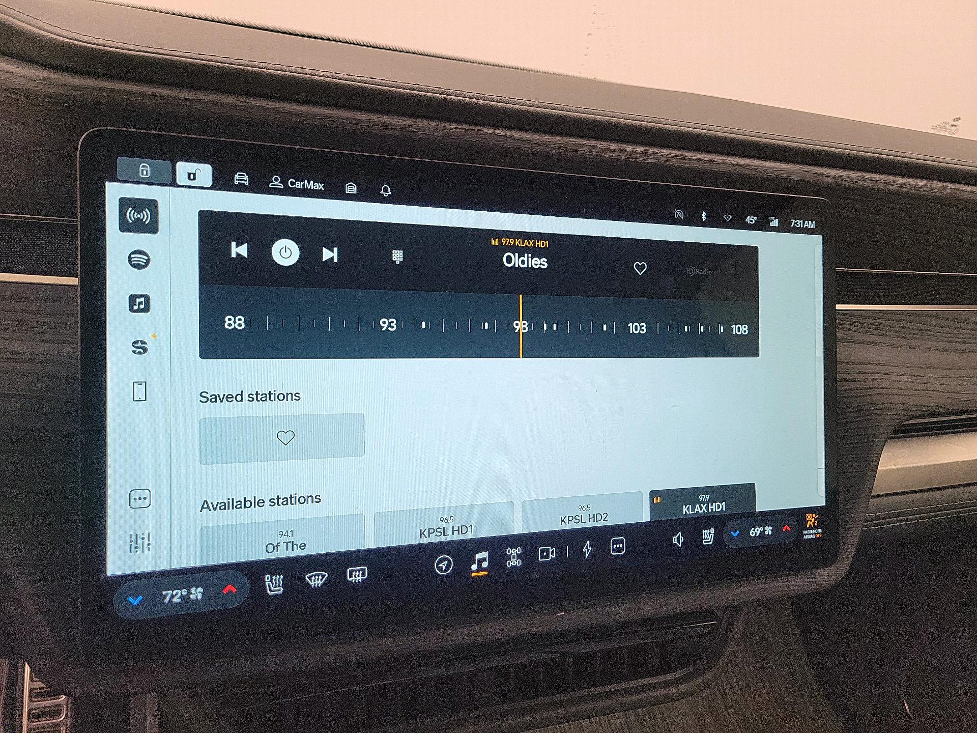 Thumbnail: 2023 Rivian R1S - 15