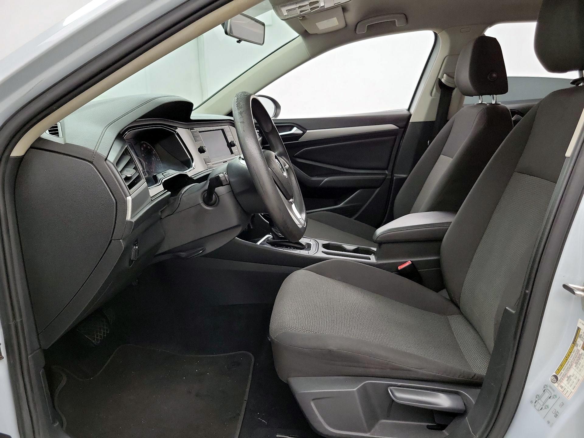 Thumbnail: 2019 Volkswagen Jetta - 11