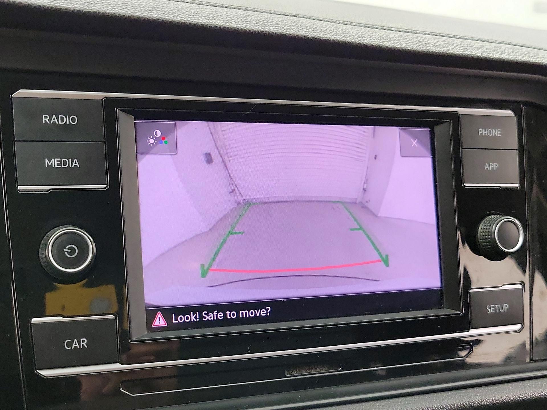 Thumbnail: 2019 Volkswagen Jetta - 14