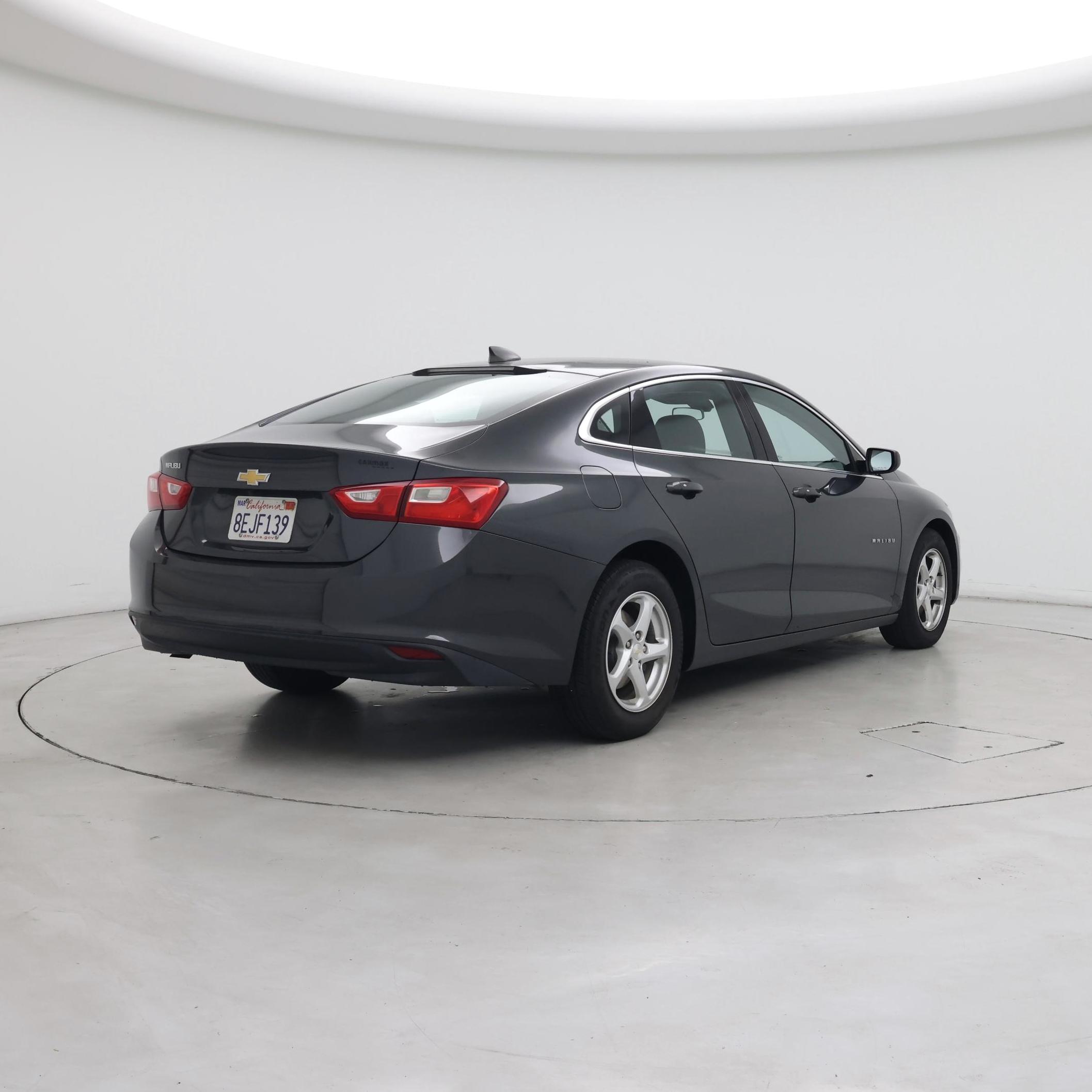 Thumbnail: 2018 Chevrolet Malibu - 8
