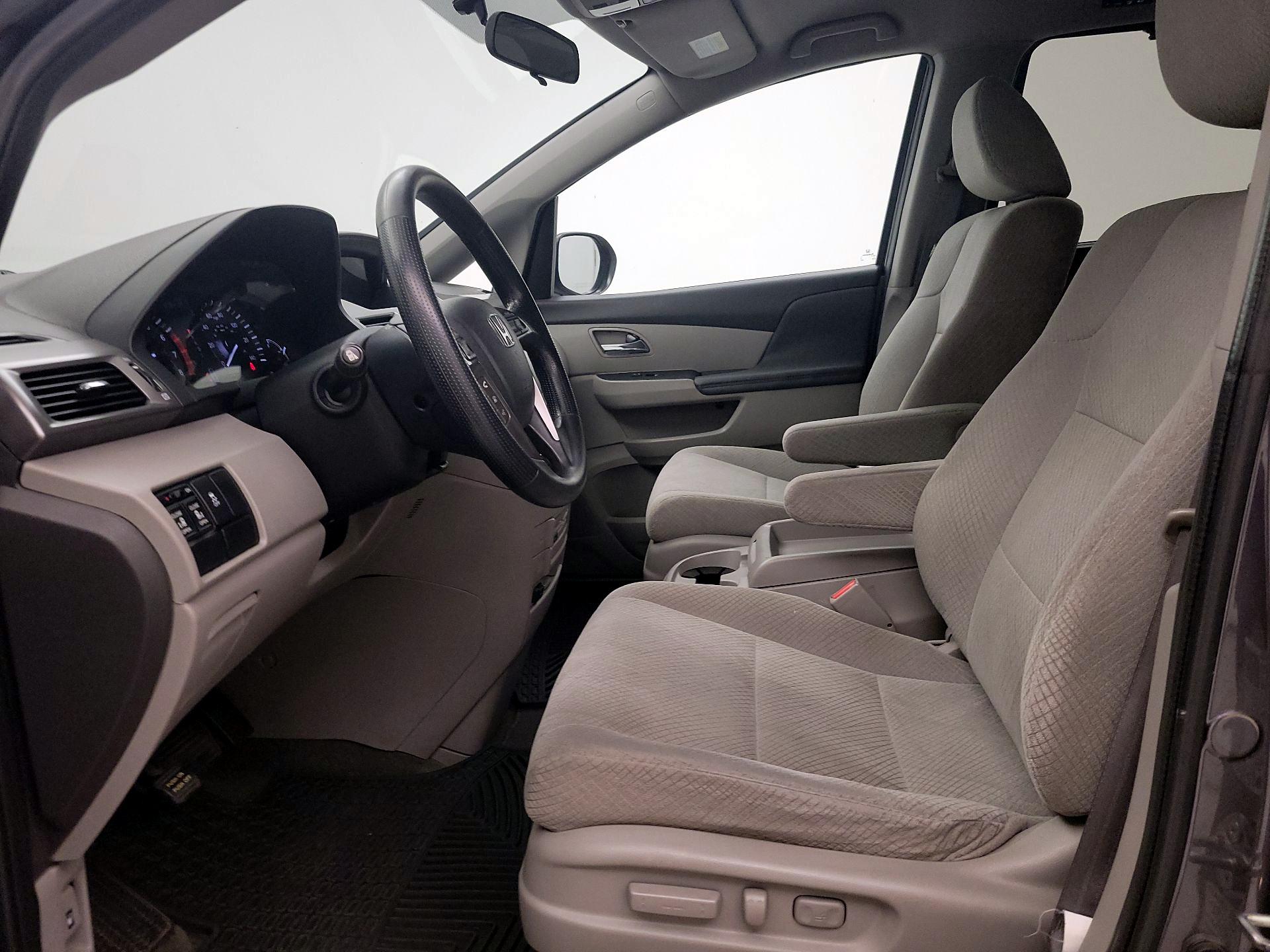 Thumbnail: 2016 Honda Odyssey - 11