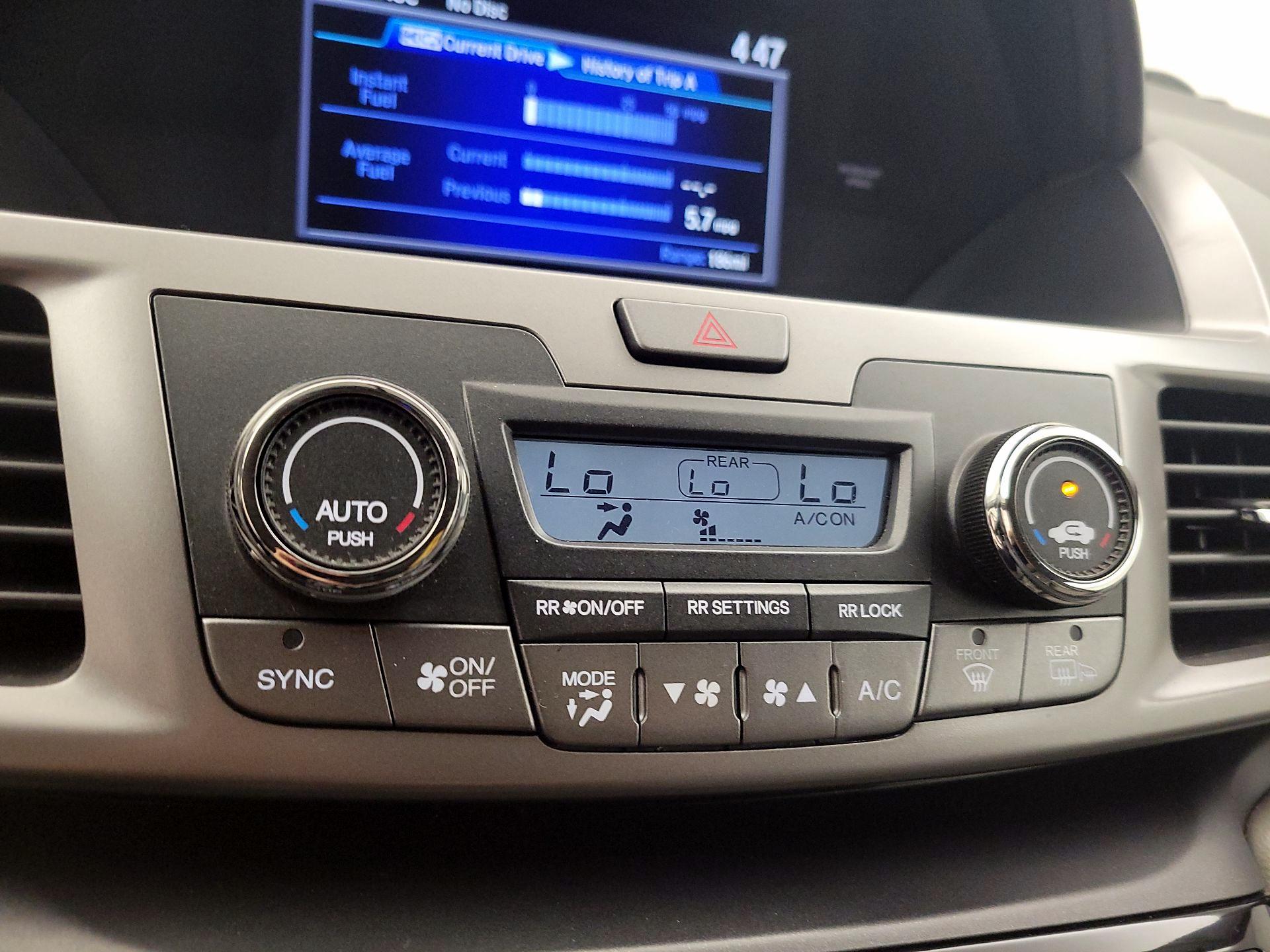 Thumbnail: 2016 Honda Odyssey - 16