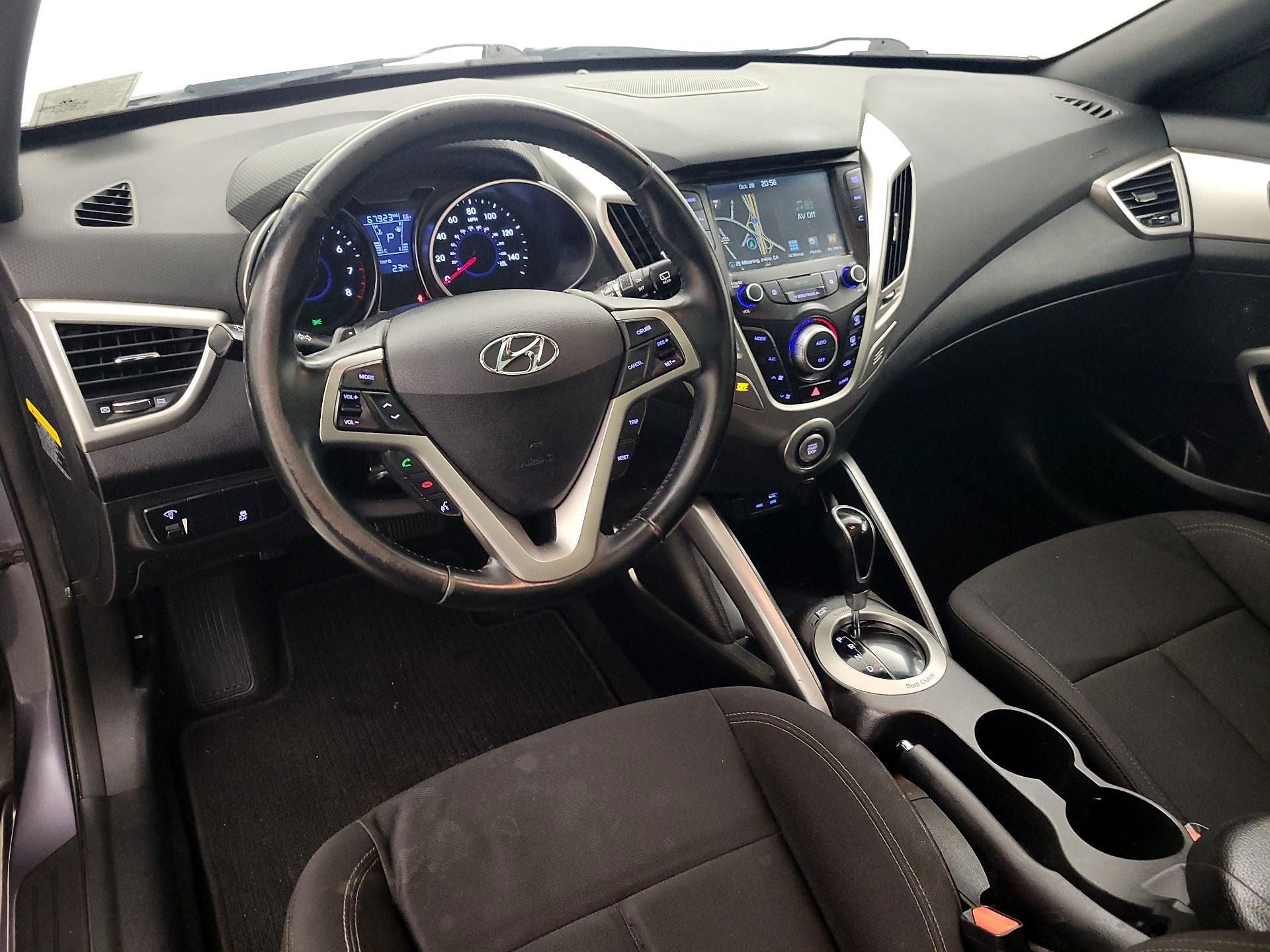 Thumbnail: 2017 Hyundai Veloster - 9