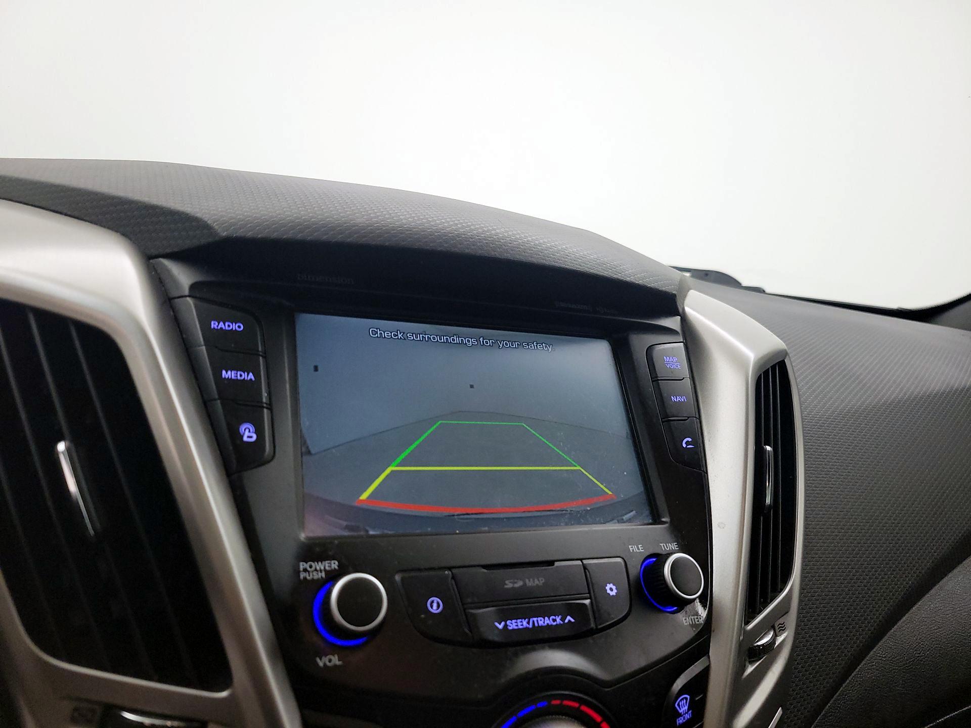 Thumbnail: 2017 Hyundai Veloster - 15