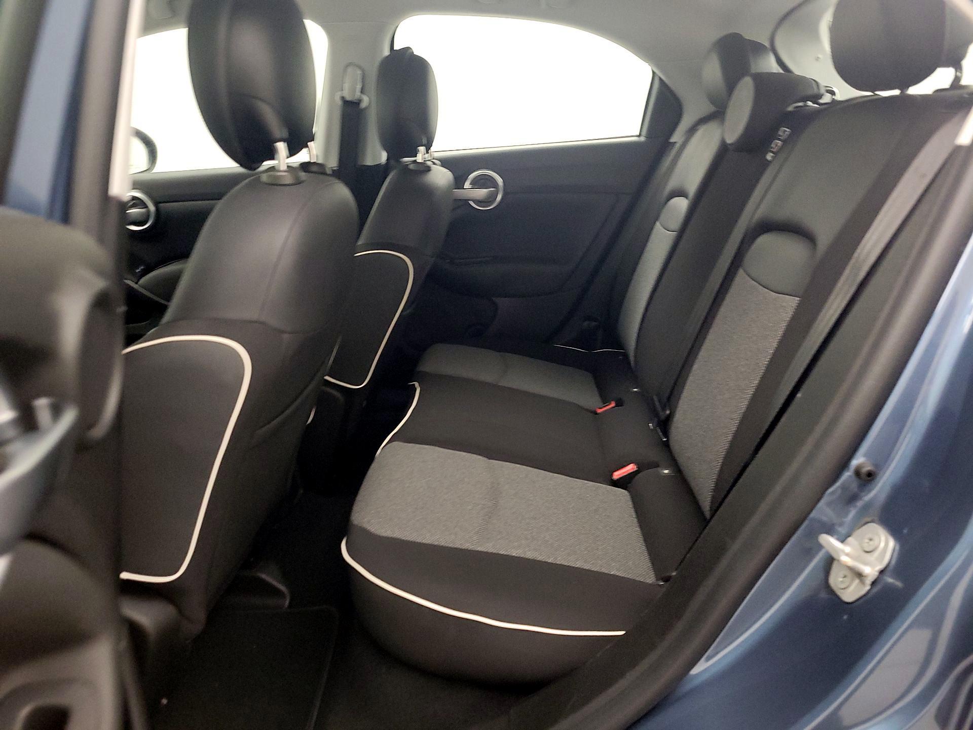 Thumbnail: 2017 Fiat 500X - 19