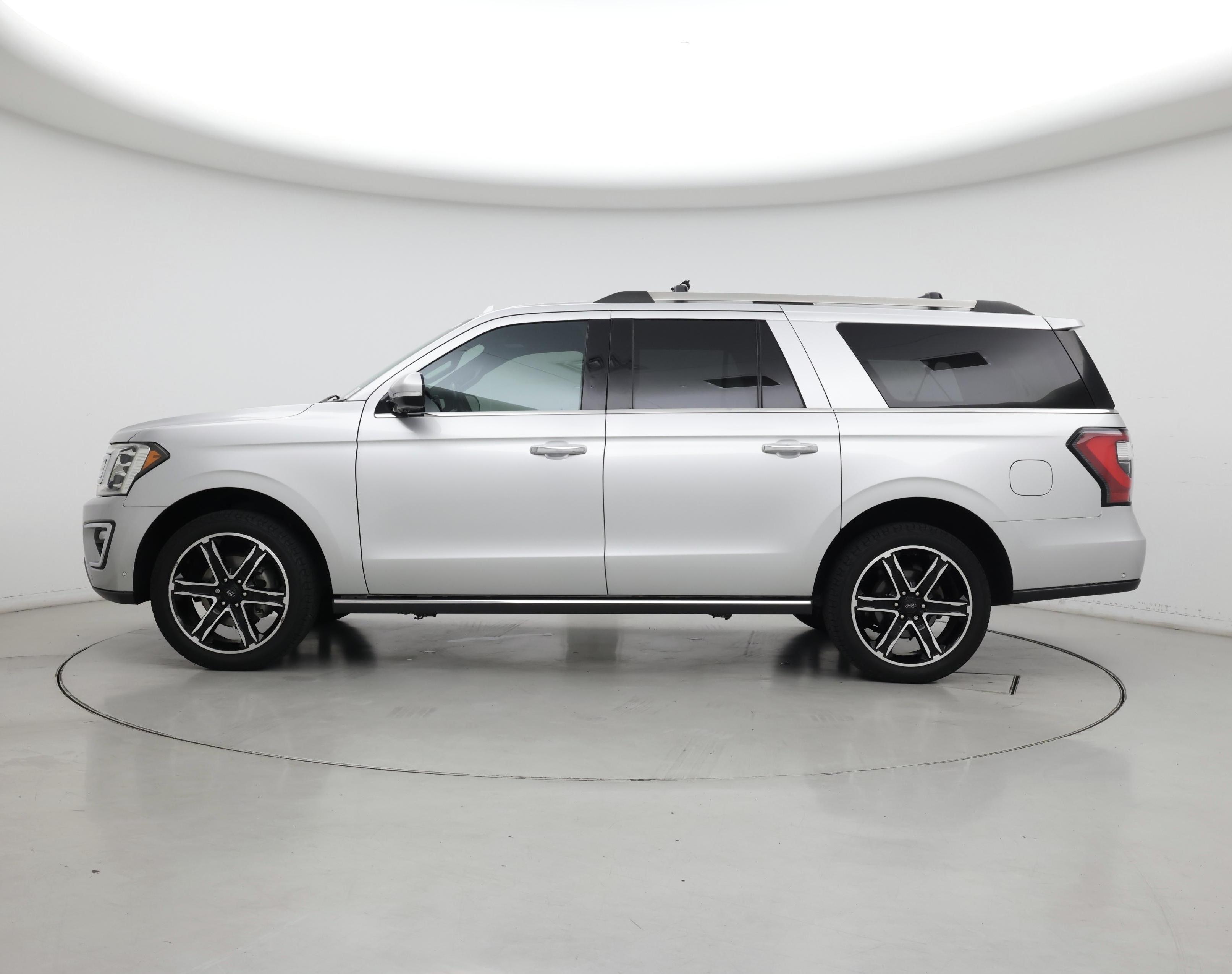 Thumbnail: 2019 Ford Expedition - 3