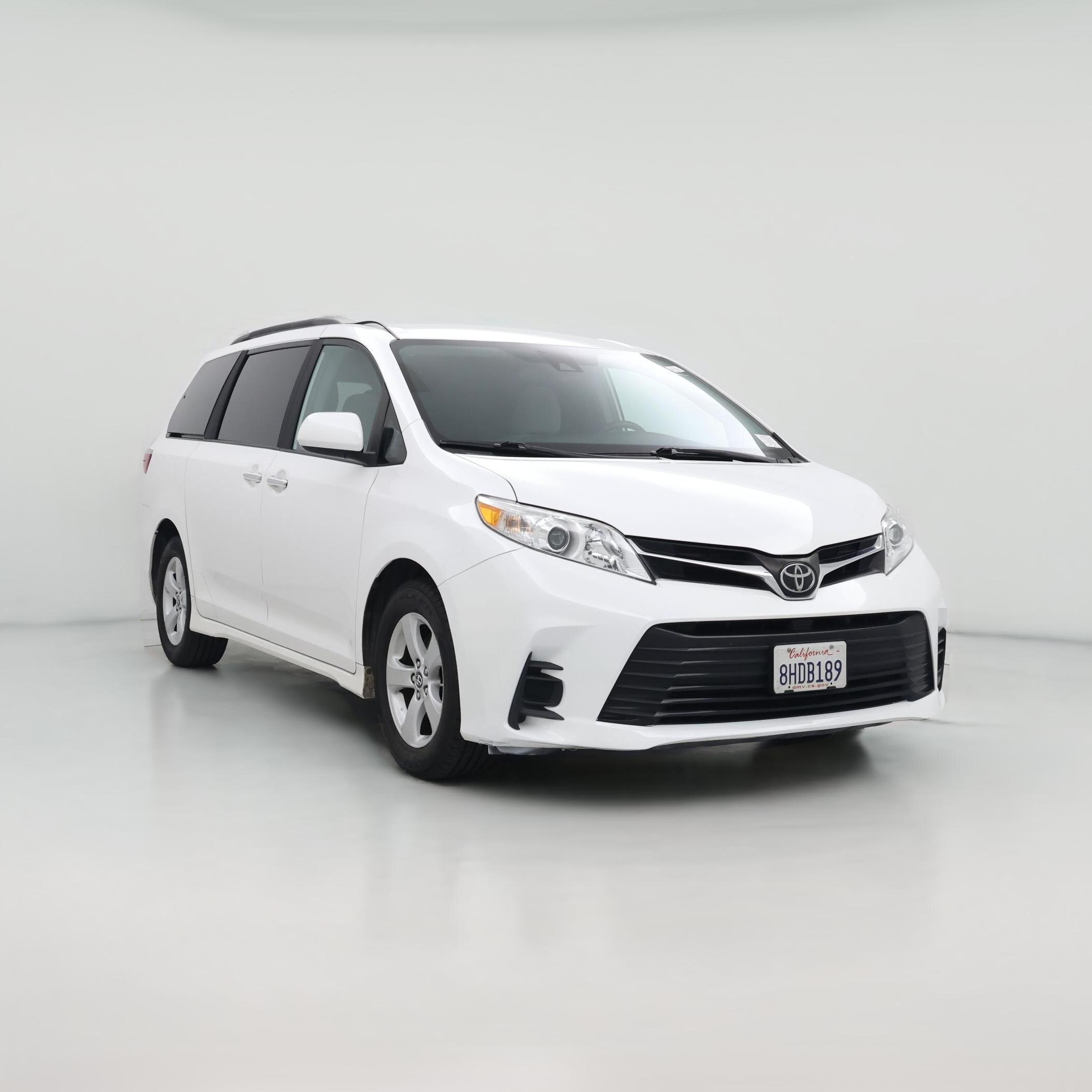 Thumbnail: 2019 Toyota Sienna - 1