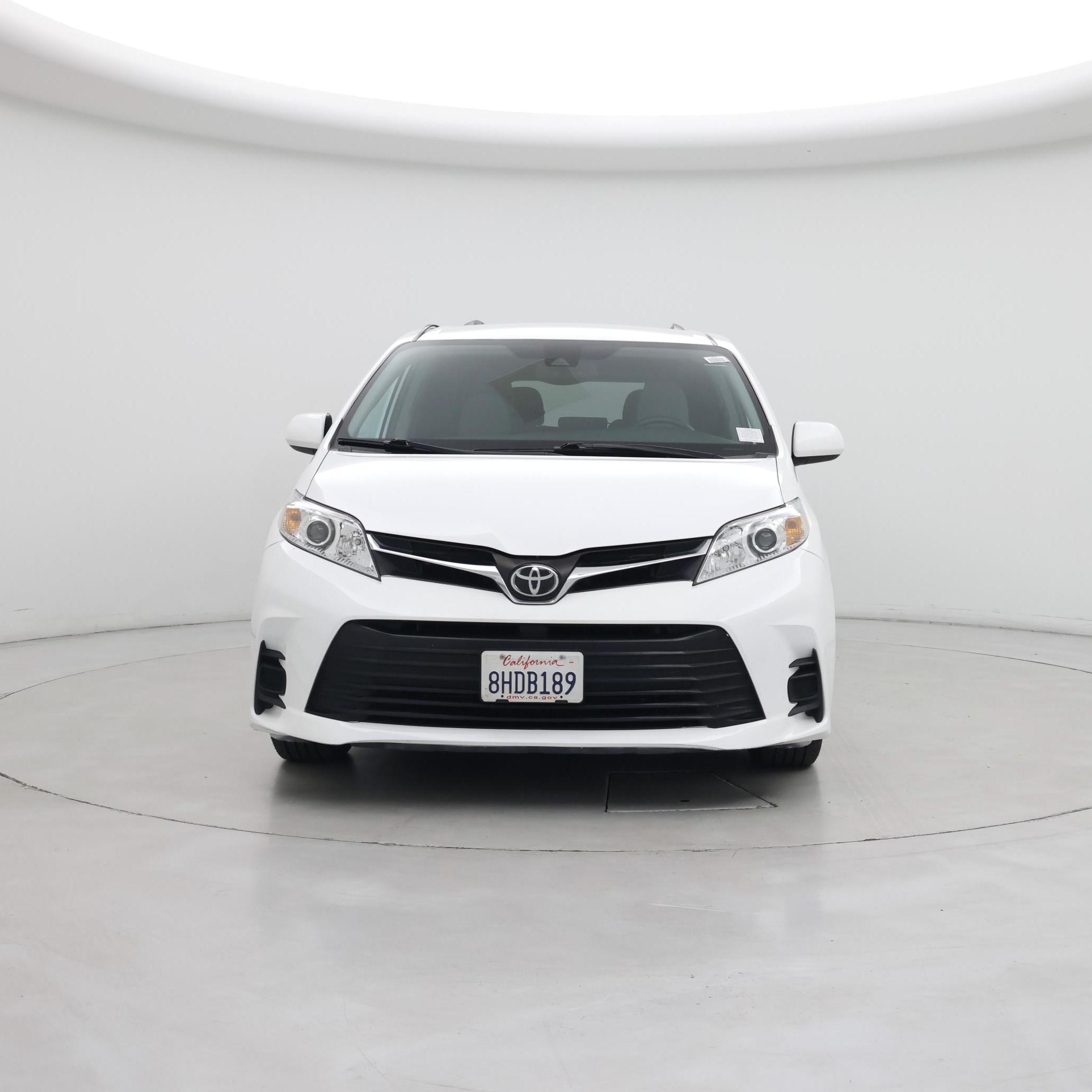 Thumbnail: 2019 Toyota Sienna - 5