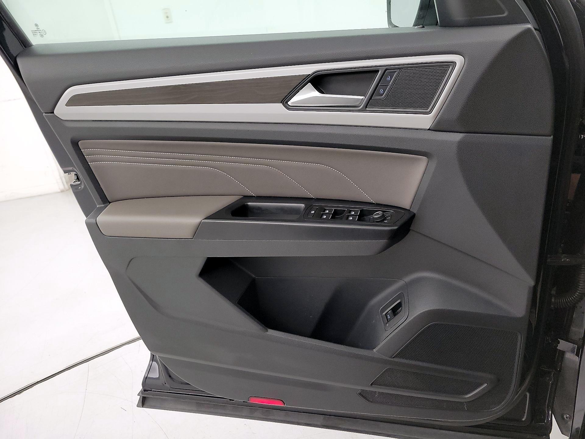 Thumbnail: 2021 Volkswagen Atlas - 12