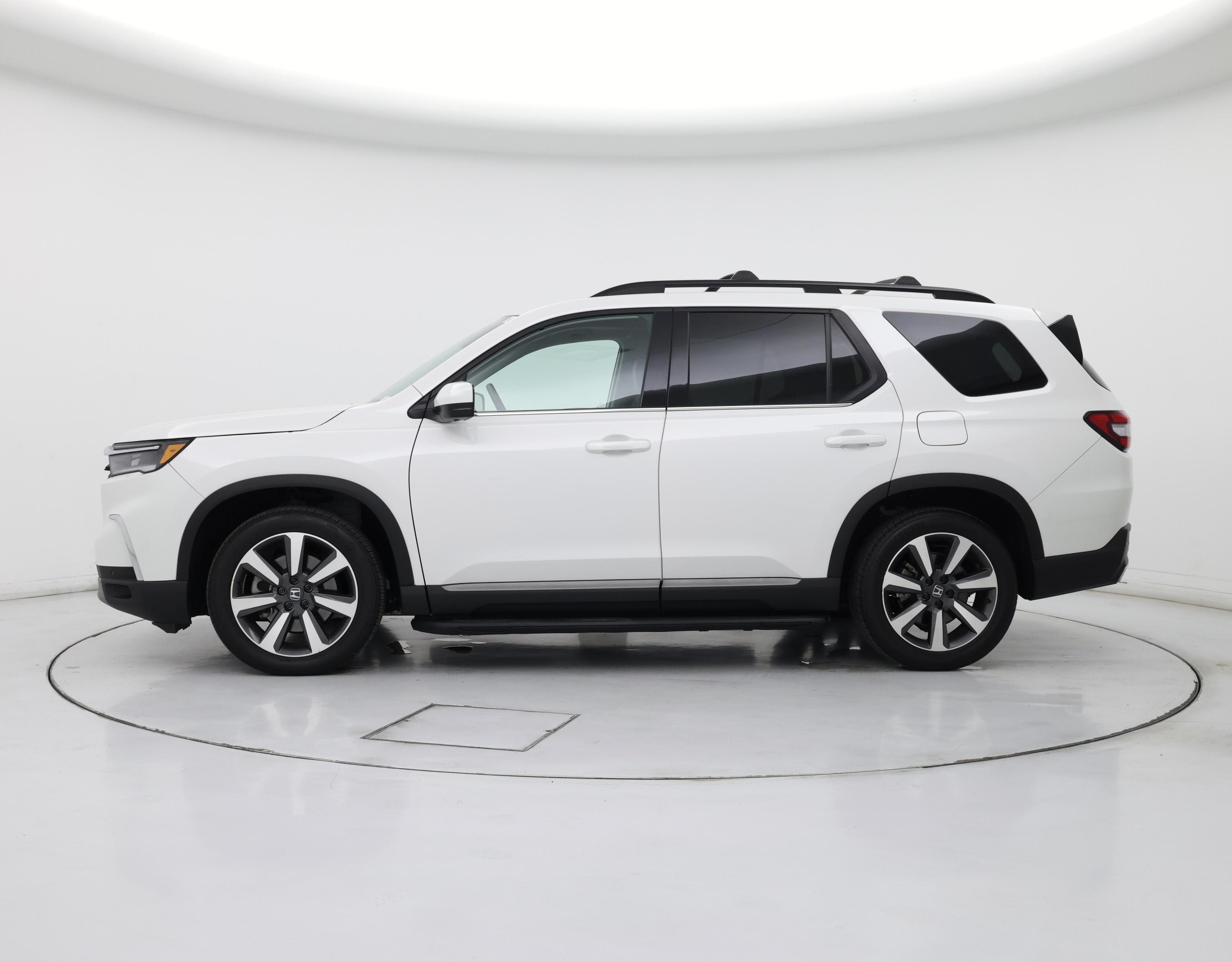 Thumbnail: 2024 Honda Pilot - 3